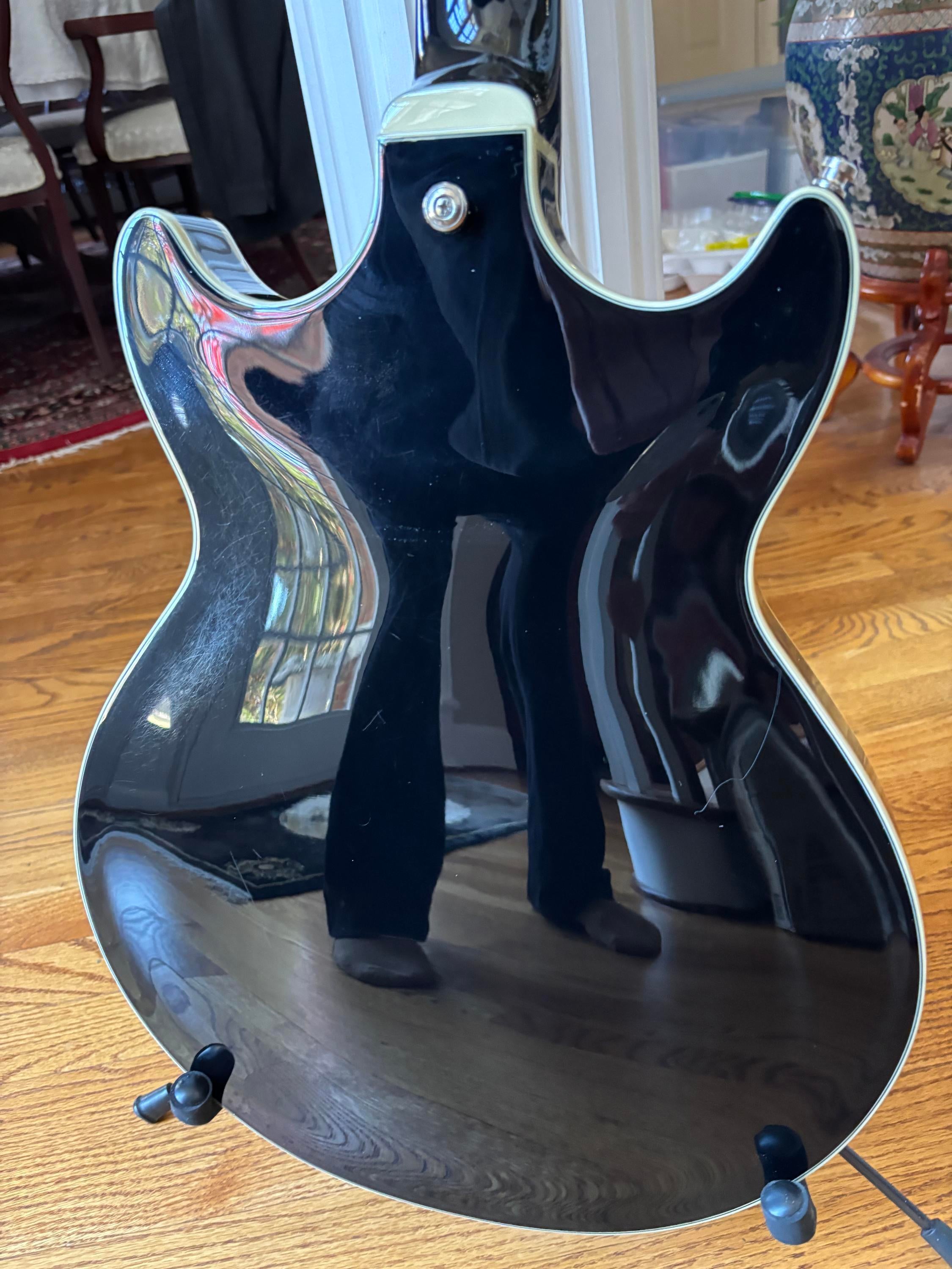 Used Ibanez Artcore AM73 BK - Sweetwater's Gear Exchange
