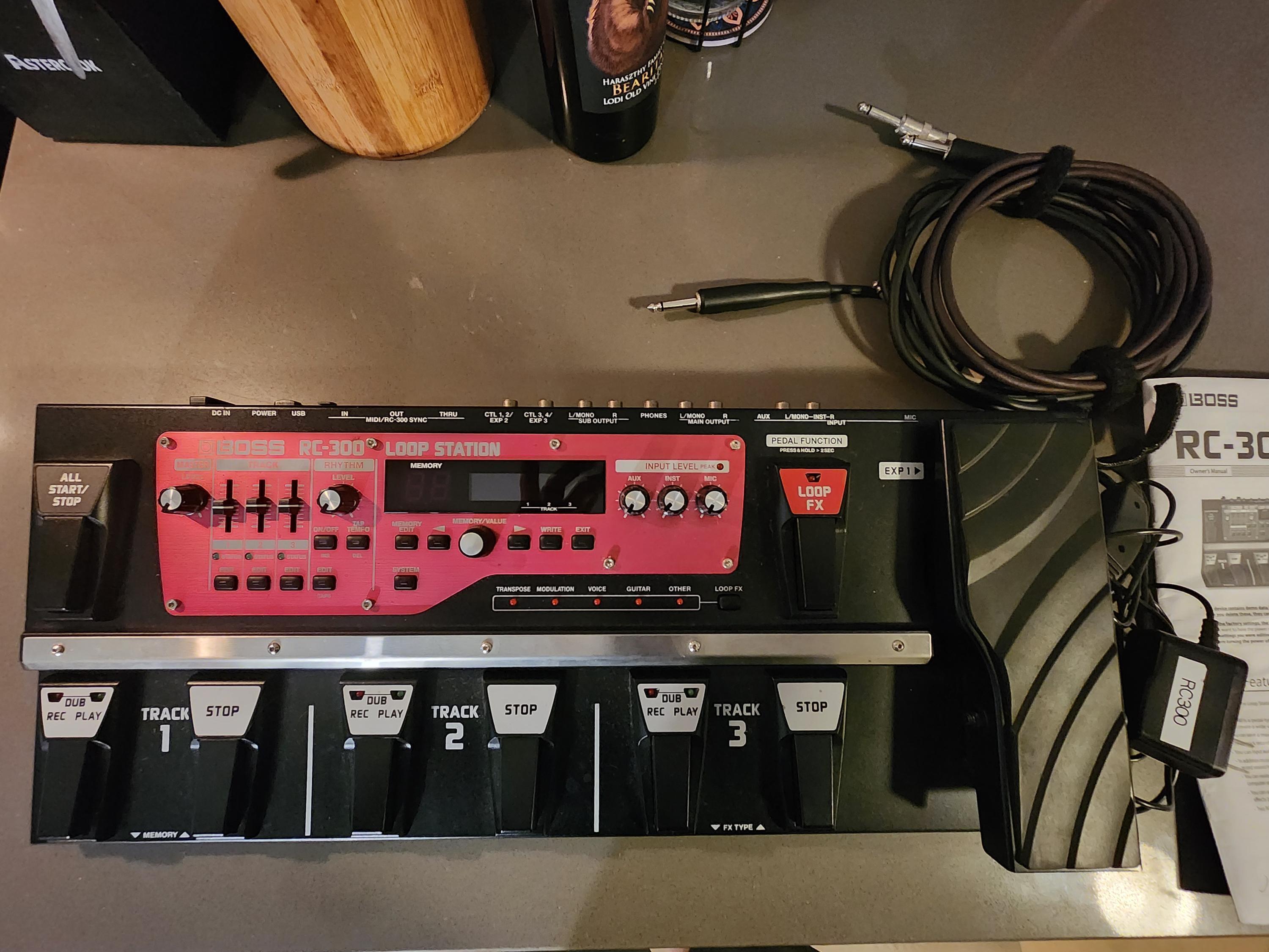 Used Boss RC-300 LOOP STATION - Sweetwater's Gear Exchange