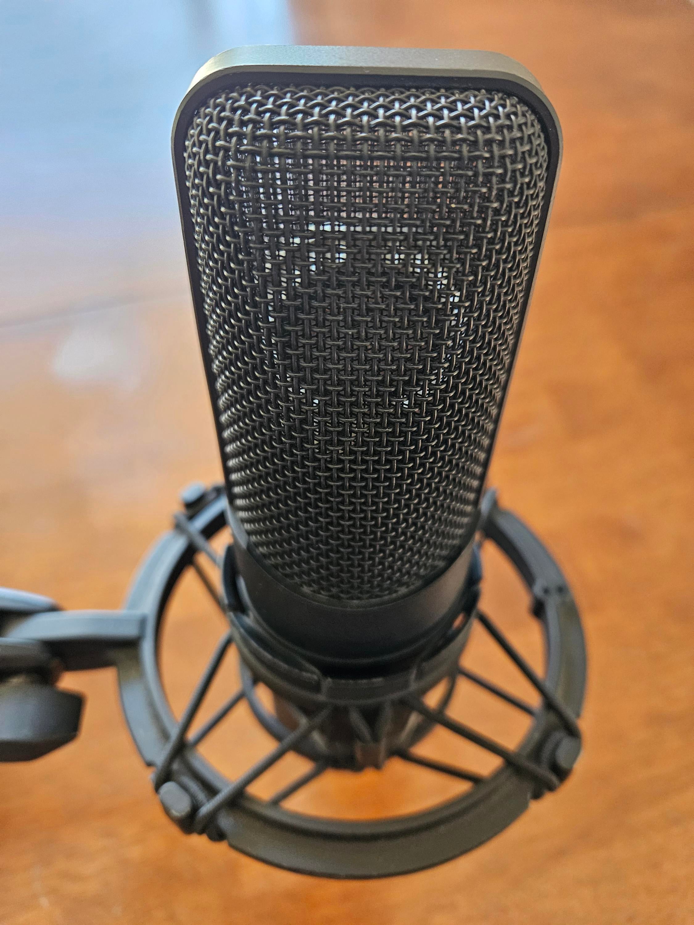 Used Audio-Technica AT4060 - Sweetwater's Gear Exchange Used Audio-Technica AT4060 - Sweetwater's Gear Exchange