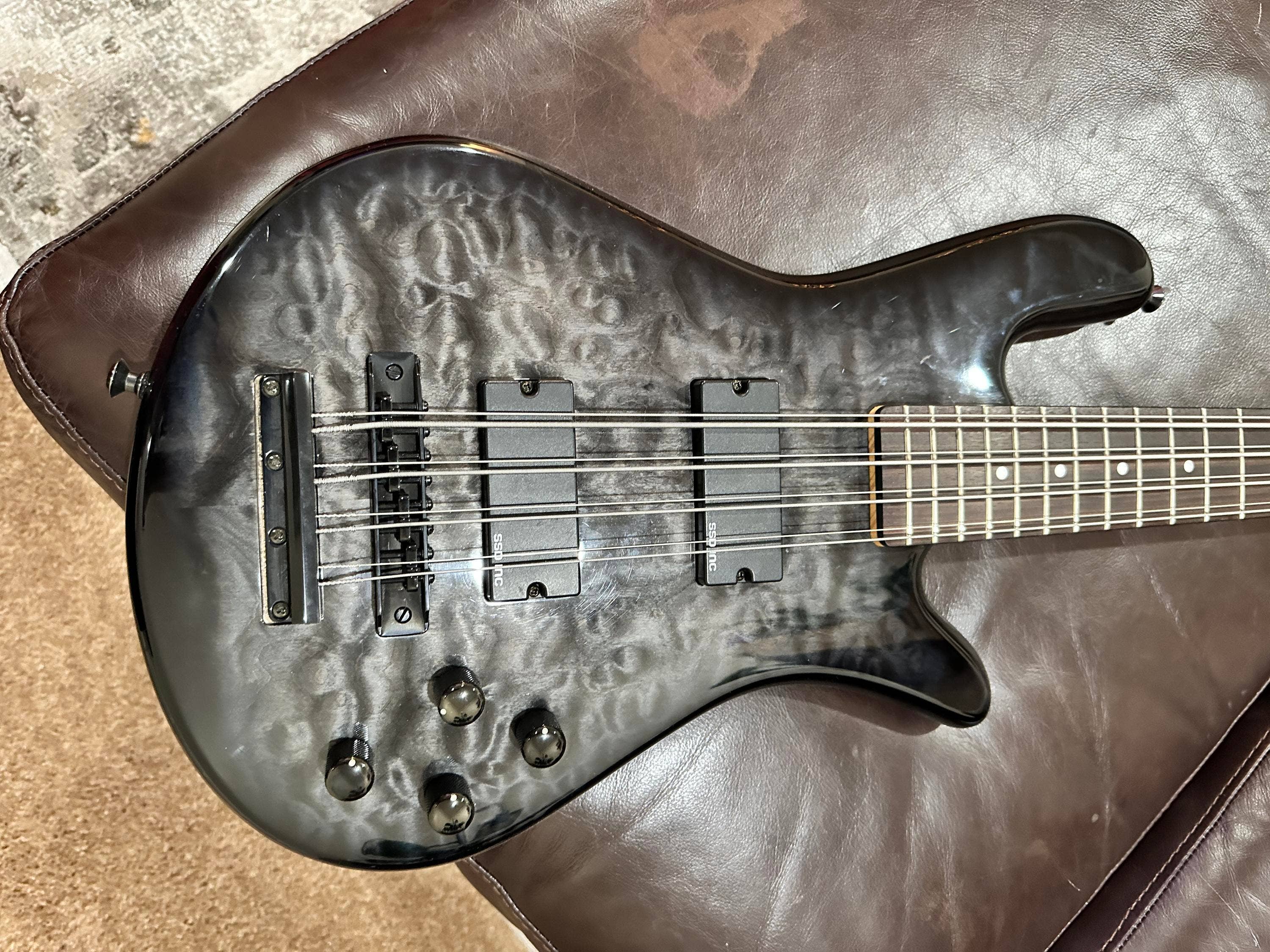 Used Spector 8 String Bass Sweetwater Gear Exchange