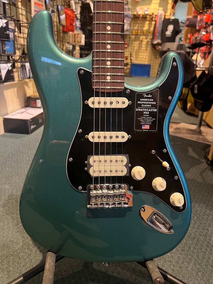 American Professional Classic Stratocaster HSS Electric Guitar - Faded Sherwood Green Metallic