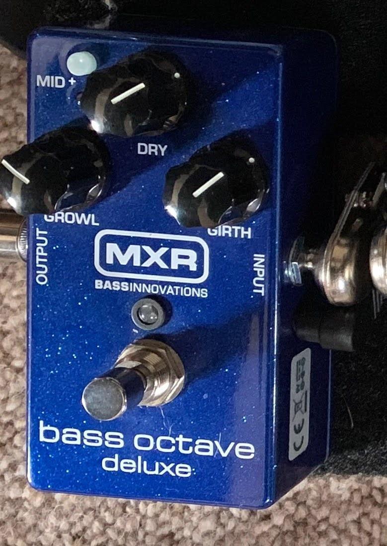 Used MXR M288 Bass Octave Deluxe Pedal - Sweetwater's Gear Exchange