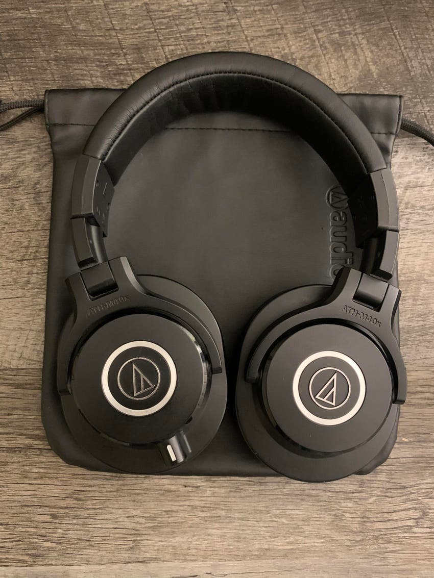 Used AudioTechnica ATHM40x Closedback Studio Monitoring Headphones