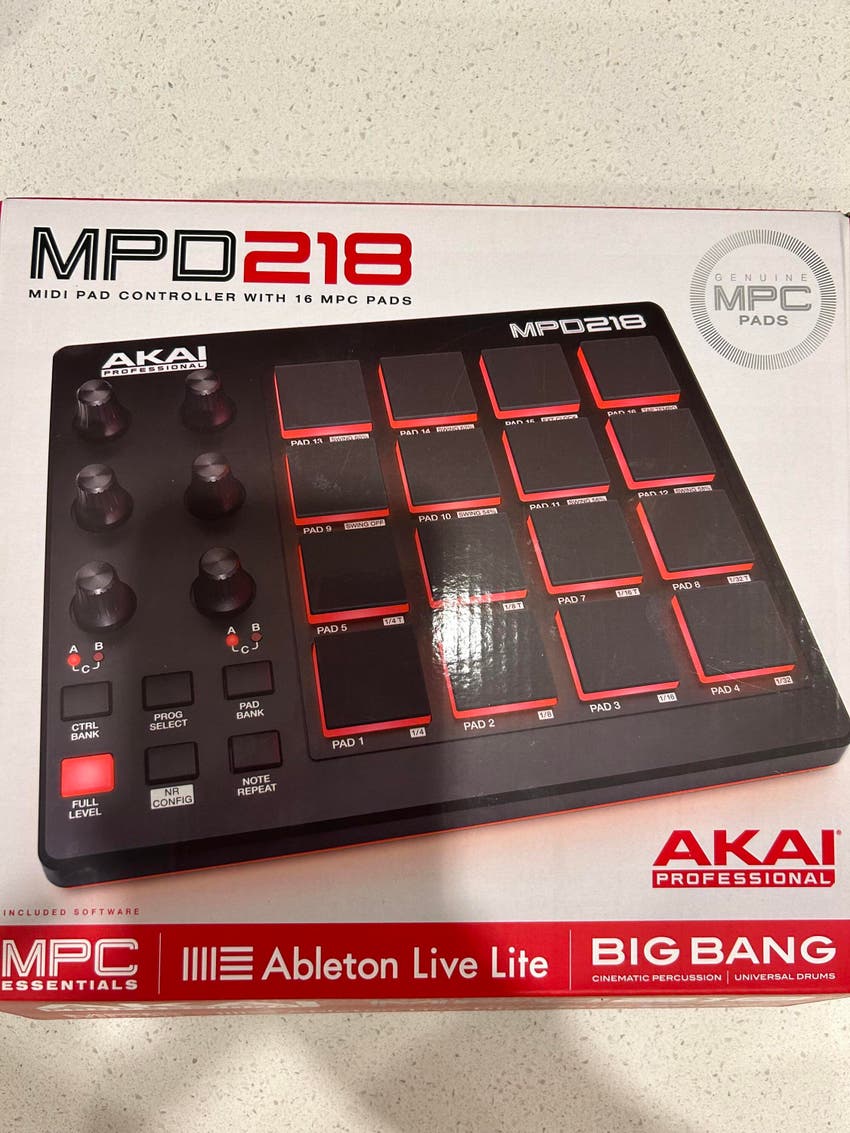 Used Akai Professional MPD218 16Pad MIDI Pad Controller Sweetwater