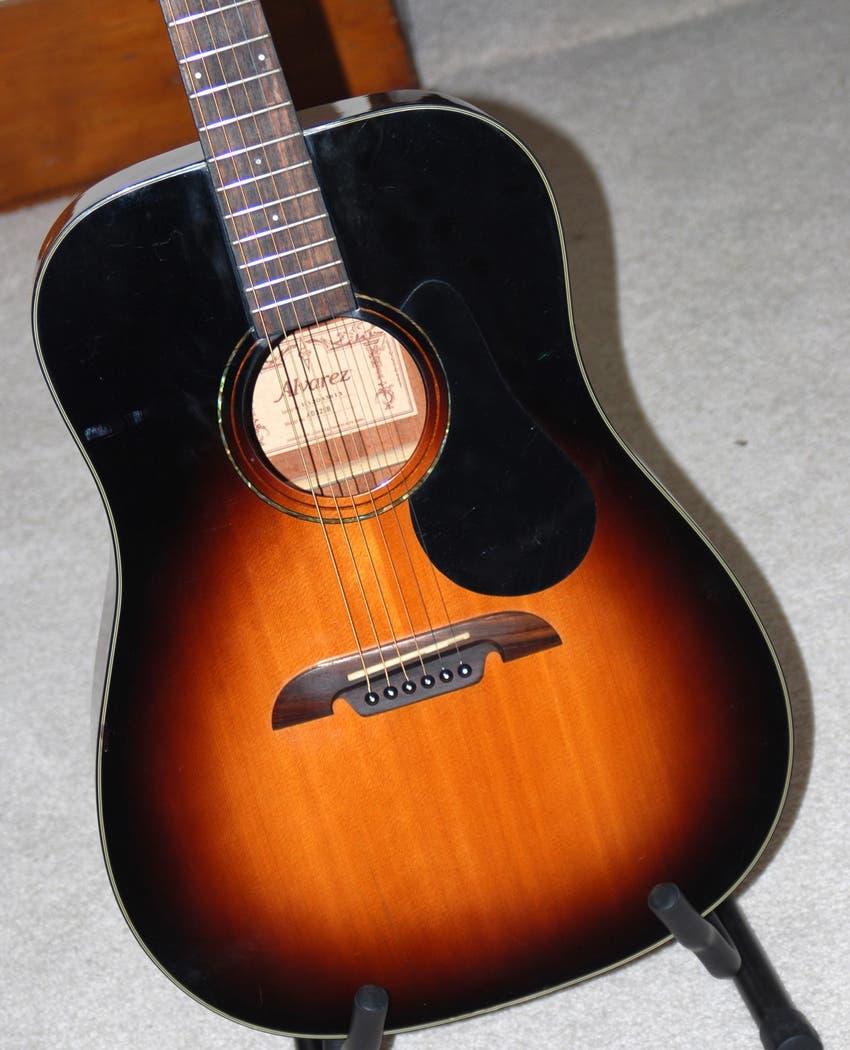Used ALVAREZ ARTIST SERIES GUITAR Sweetwater's Gear Exchange