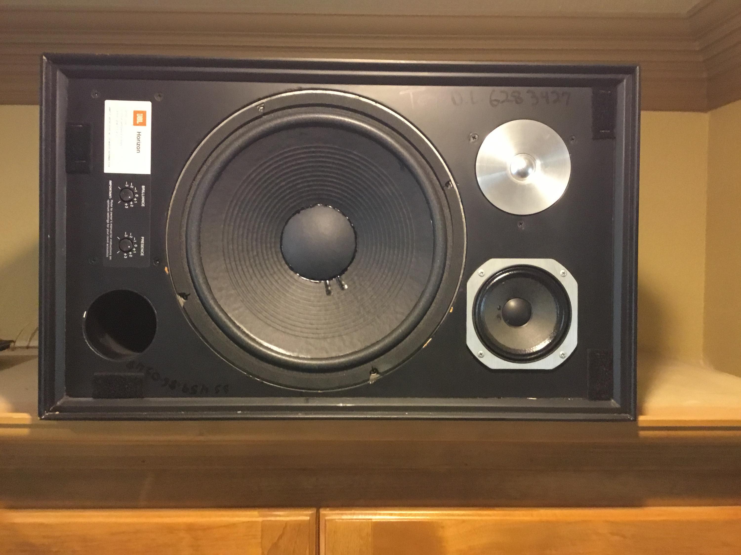 Used JBL L166 Horizon speakers - Sweetwater's Gear Exchange