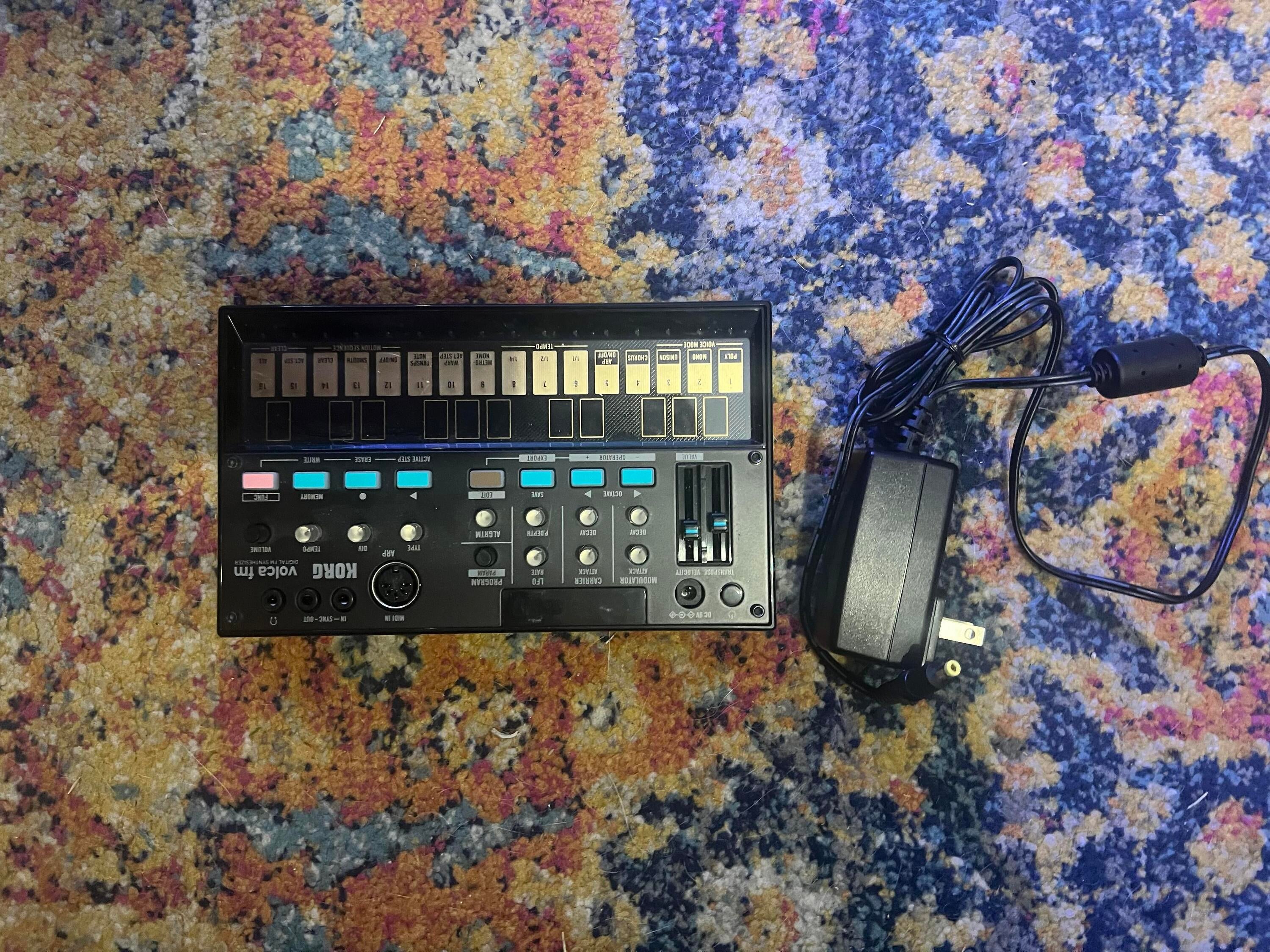 KORG VOLCA FM2 アダプター付き - 器材