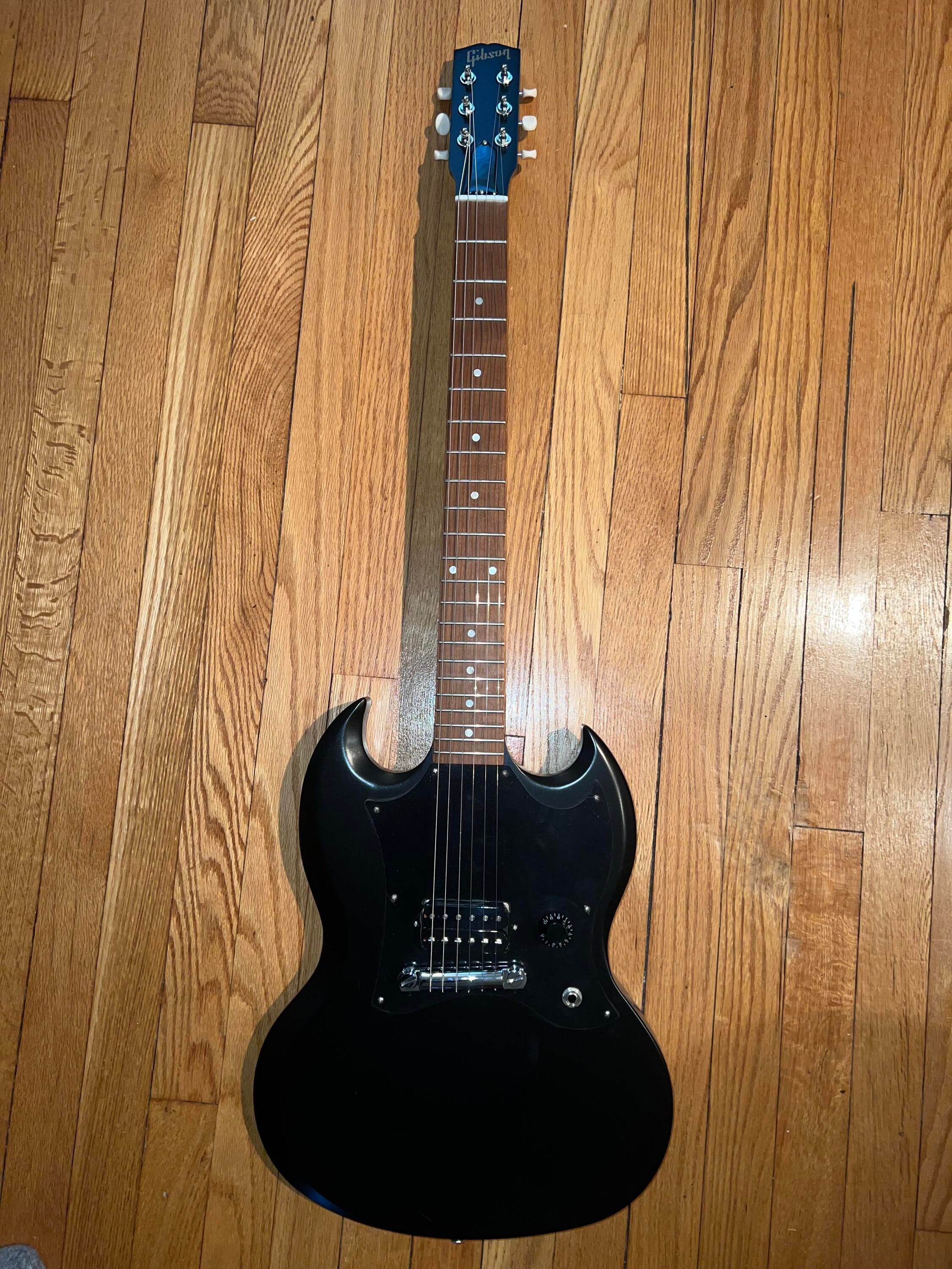 Used Gibson Melody Maker SG 2011