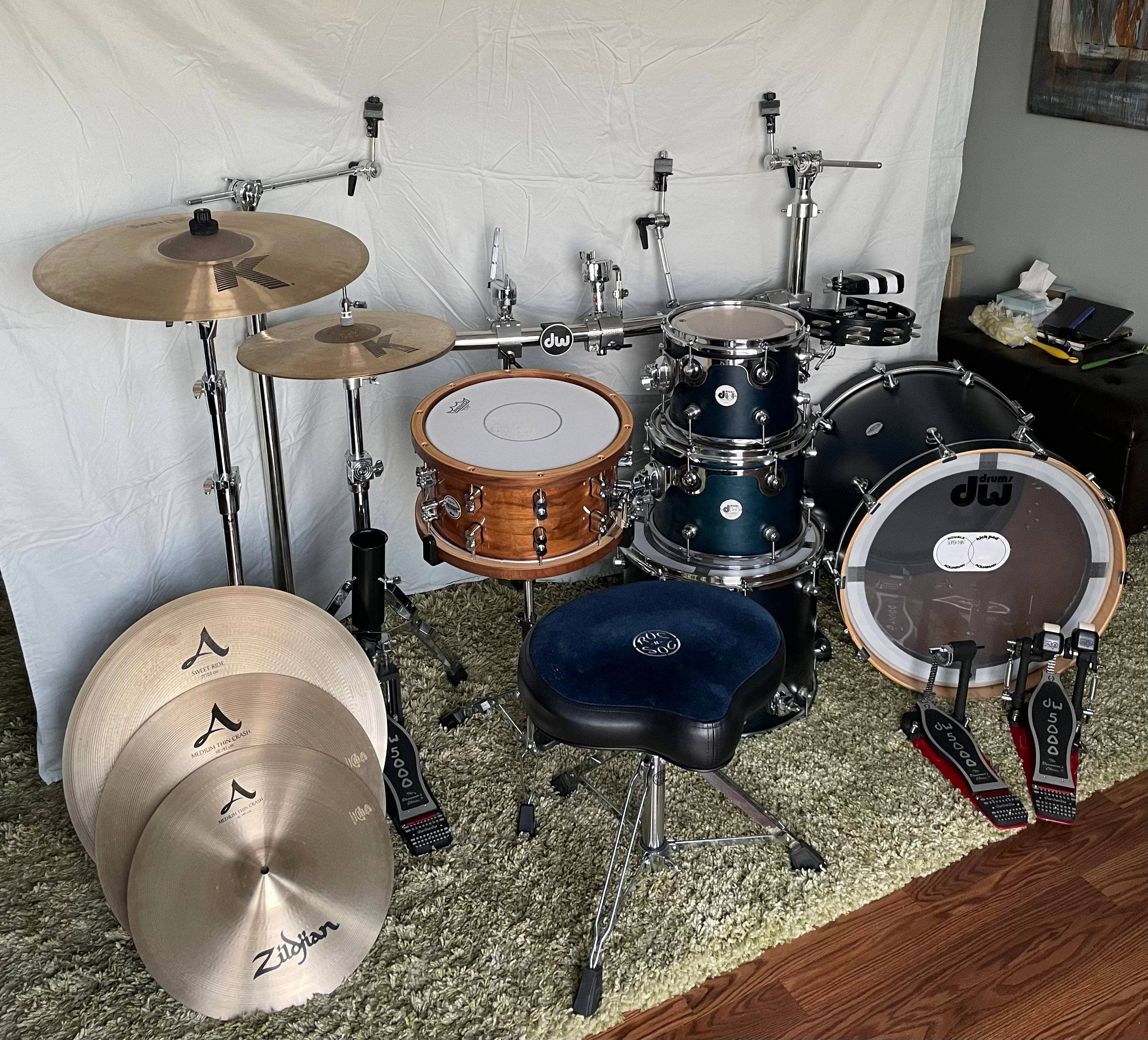 Used DW Drums Design Series w/5000 Series Hardware Sweetwater Gear