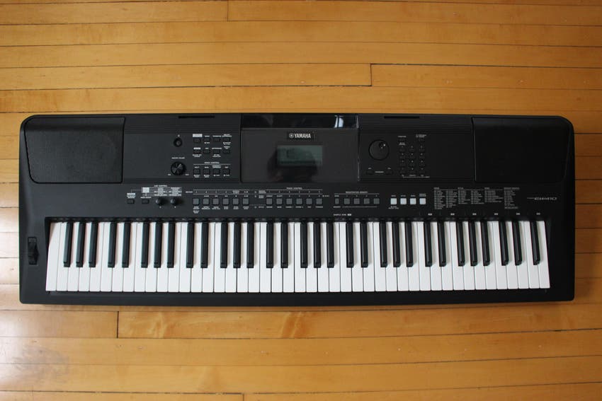 Used Yamaha PSREW410 76 Key Keyboard Sweetwater's Gear Exchange