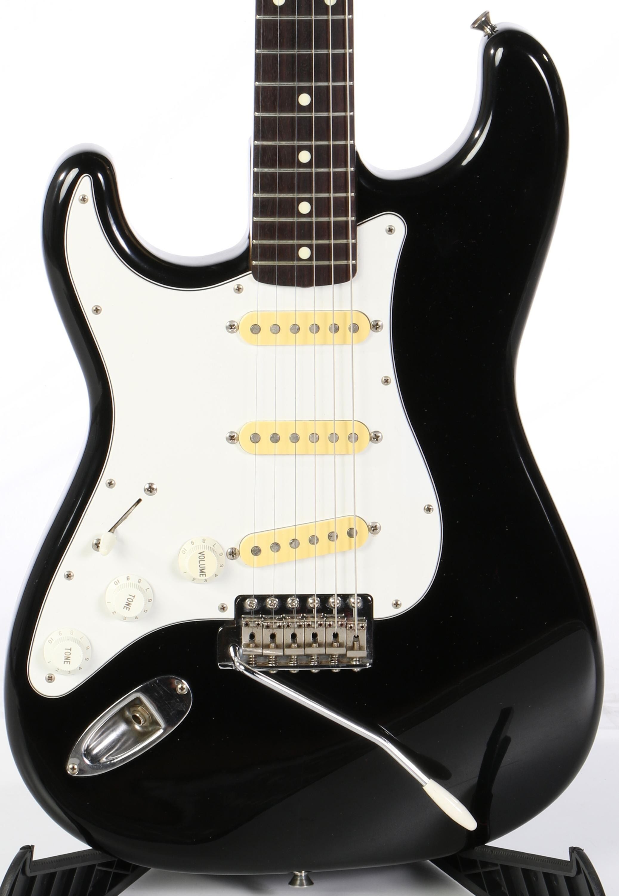 Used Fender 1980's Left Handed Stratocaster Electric Guitar w/Road Runner Case Sweetwater Gear