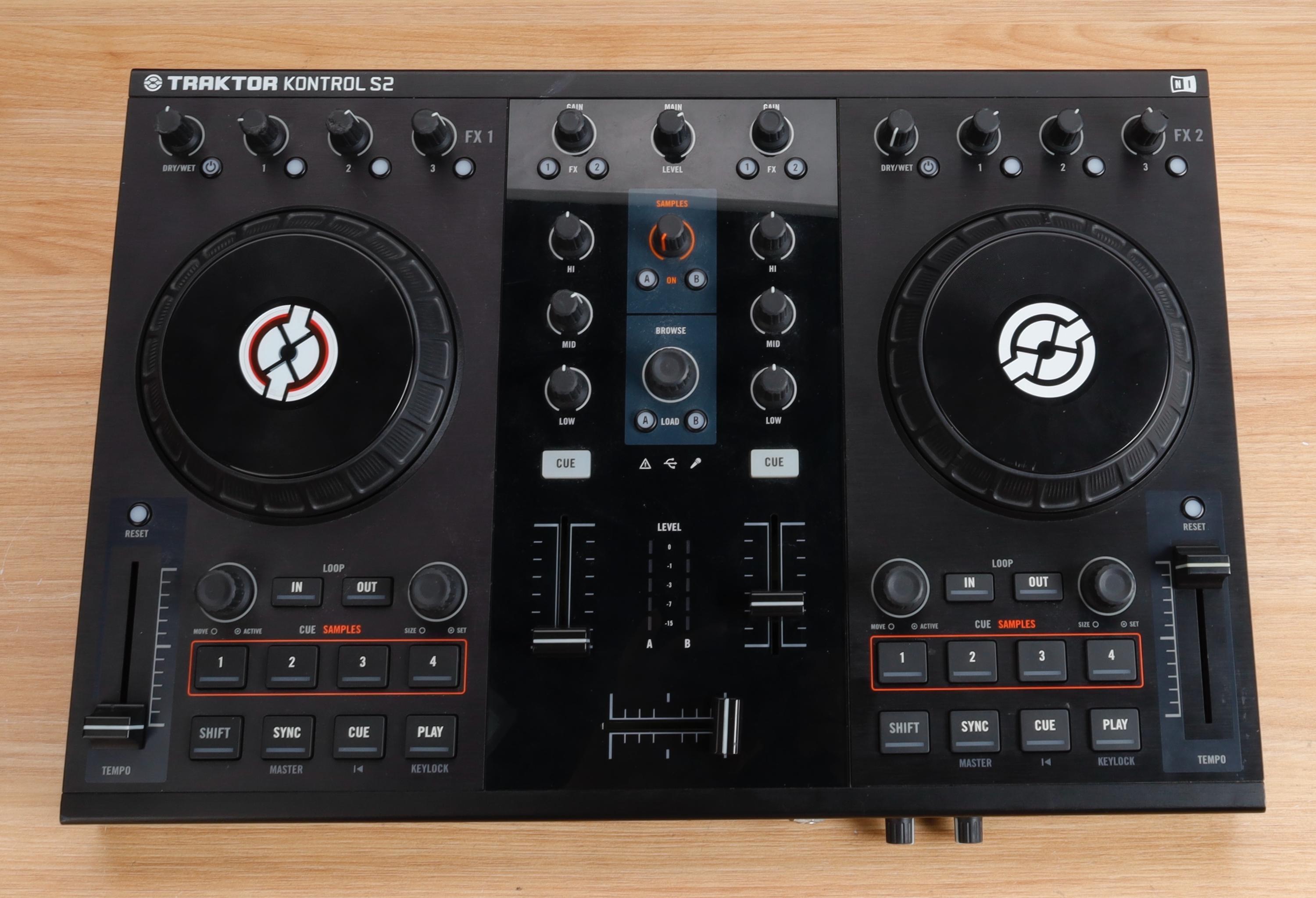 Used Native Instruments Traktor Kontrol S2 System MK1