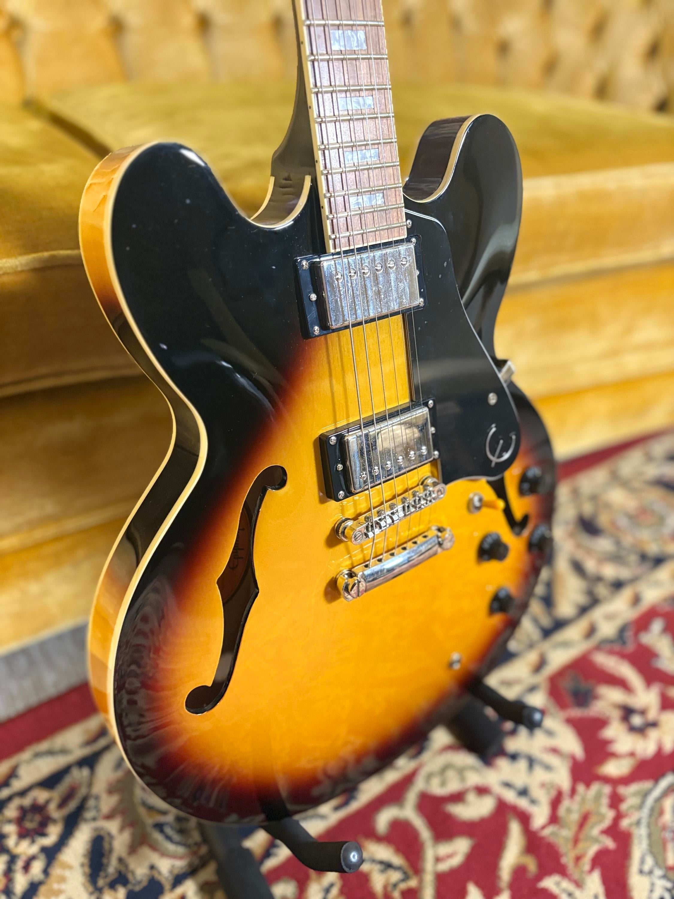 Epiphone ES-335 PRO IT カスタムショップ　2018年製 EPIPHONE ES-335 PRO - Let's Talk Guitars - YouTube