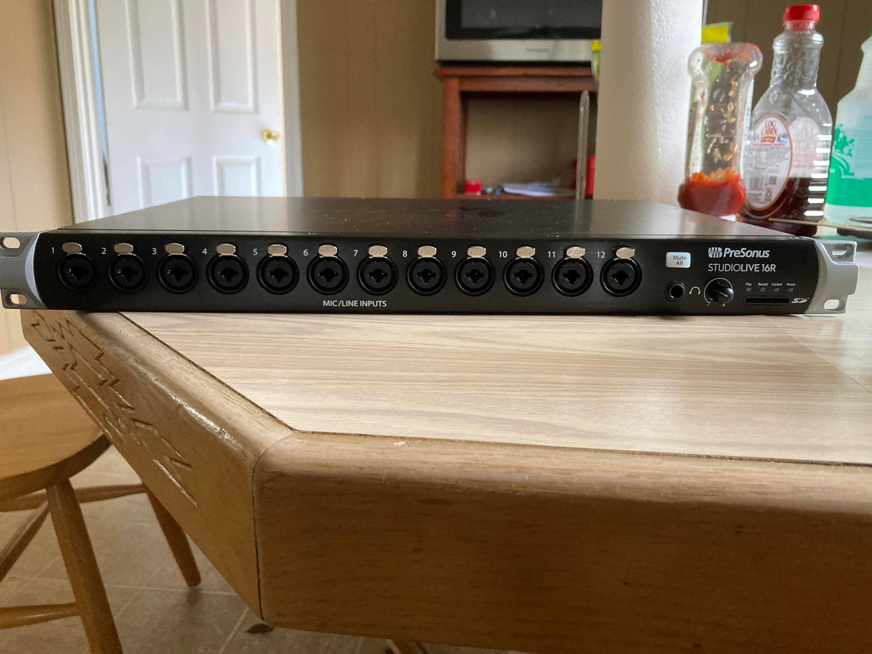 Used PreSonus StudioLive 16R 16channel Rackmount Digital Mixer