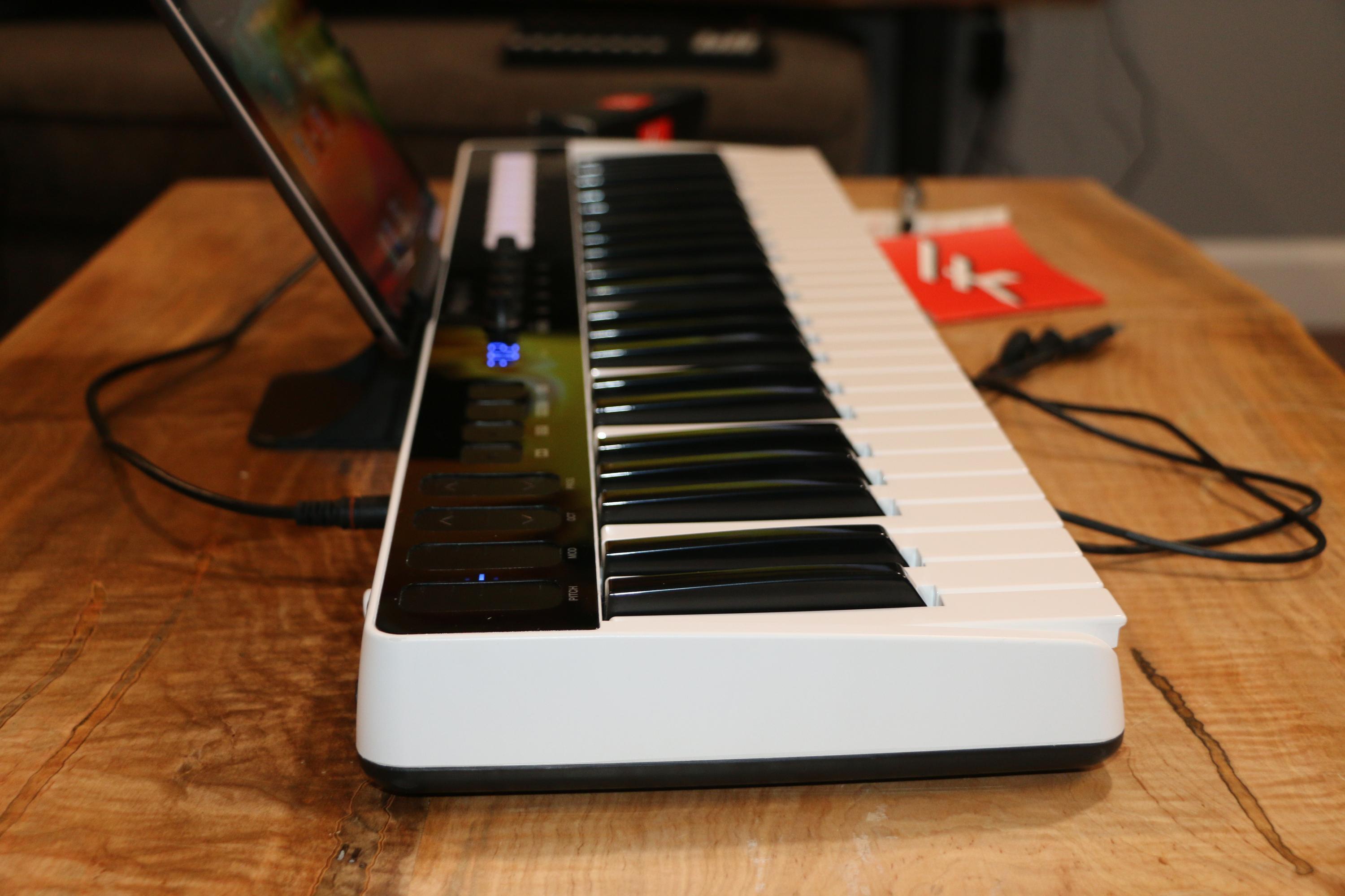 IK Multimedia iRig Keys I/O 49　ジャンク IK Multimedia iRig Keys I/O 49 – United States