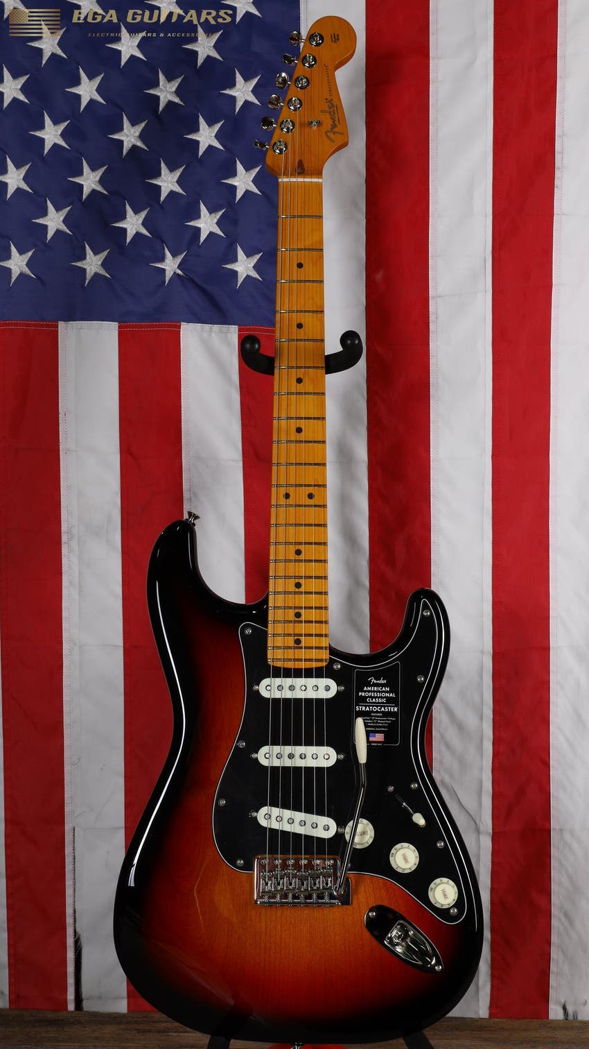 American Professional Classic Stratocaster - 3-Color Sunburst
