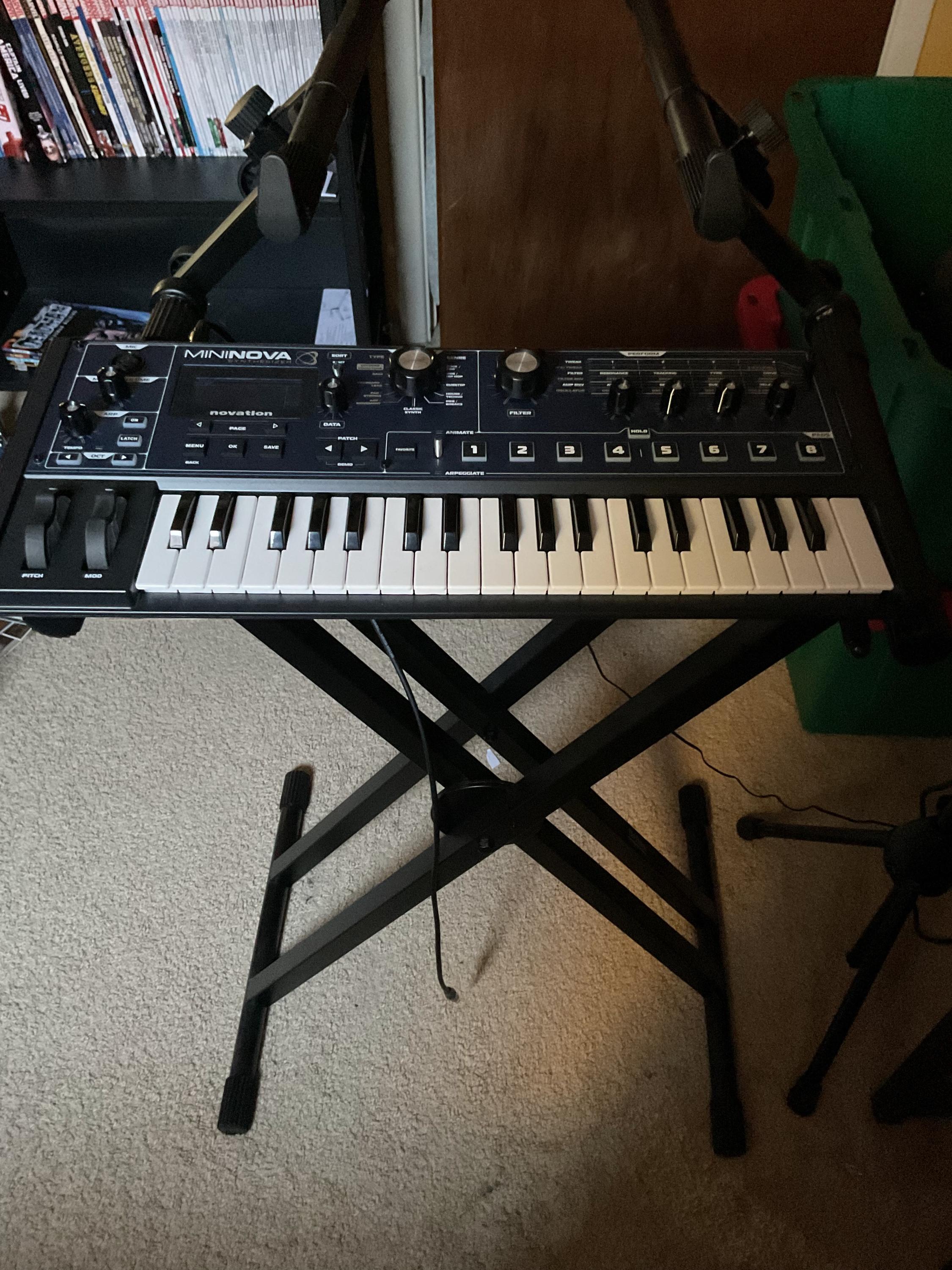 Novation Mininova ジャンク novation シンセサイザー MININOVA