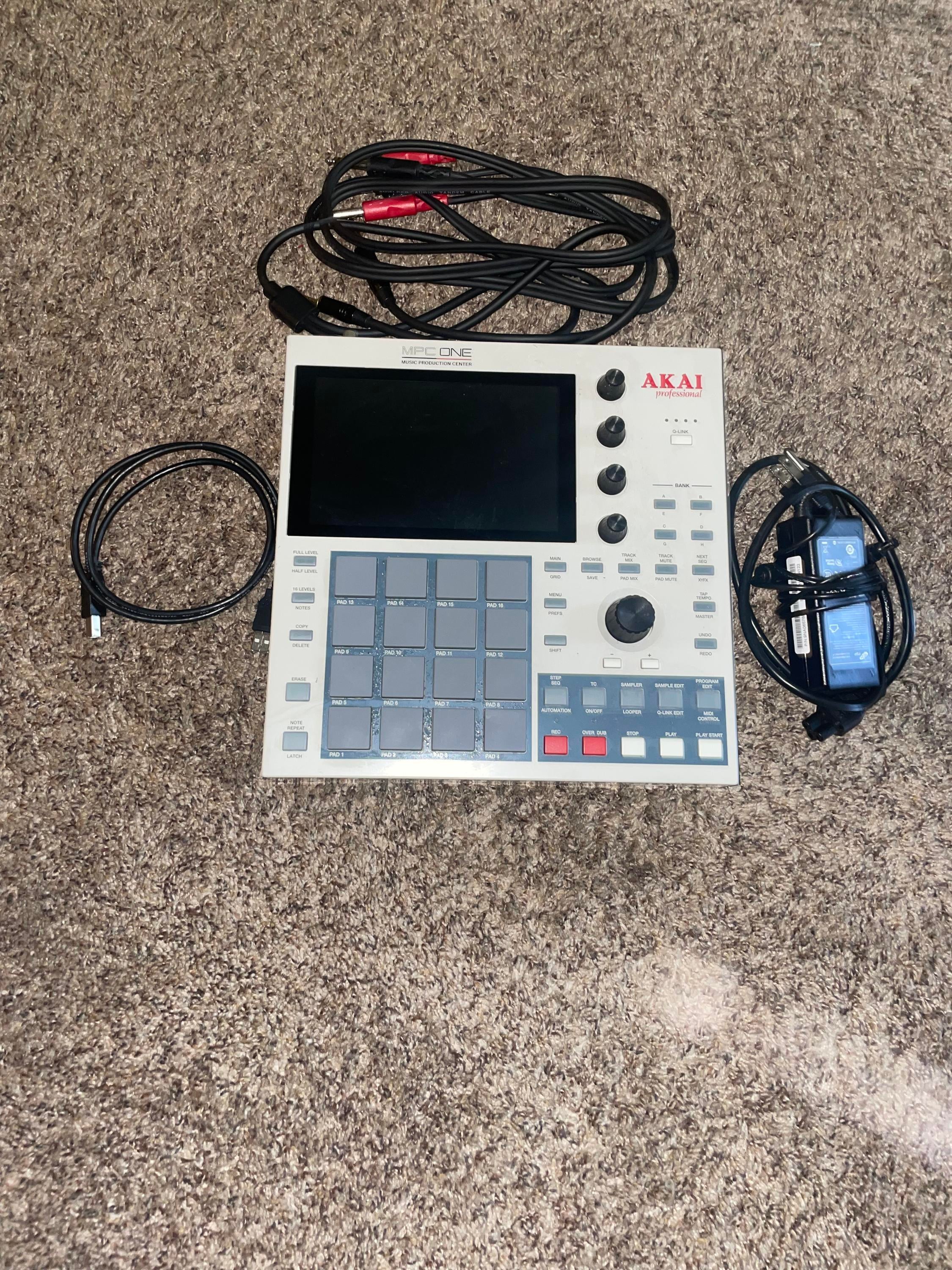 Used AKAI Limited Edition MPC One Retro | Gear Exchange