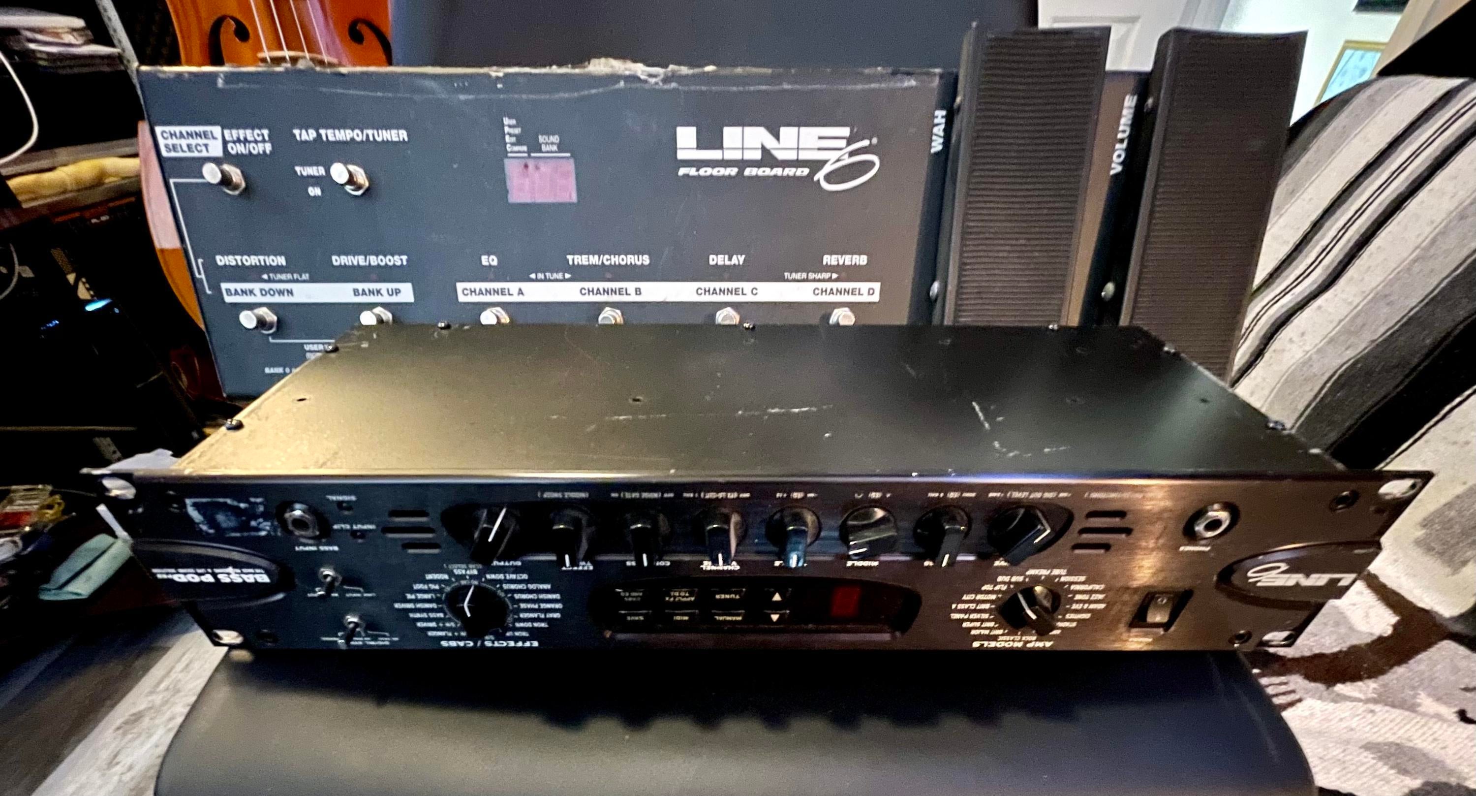 Used Line 6 Bass POD Pro Rack-Mount Programmable Bass Effects Unit with  Floor board