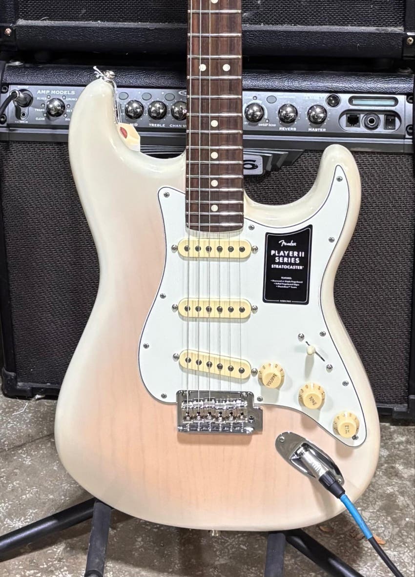Player II Stratocaster SSS Electric Guitar - White Blonde