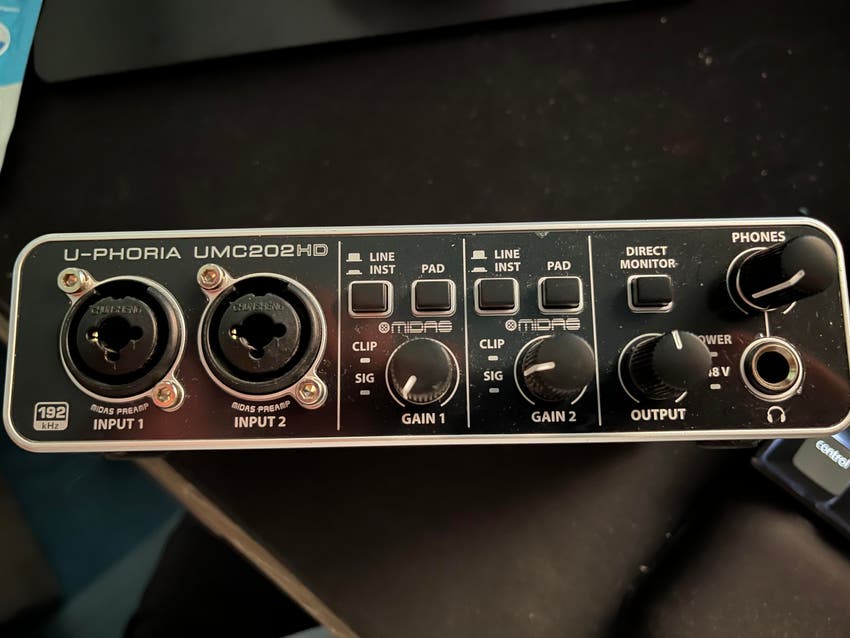Used Behringer UPhoria UMC202HD USB Audio Interface Sweetwater Gear Exchange