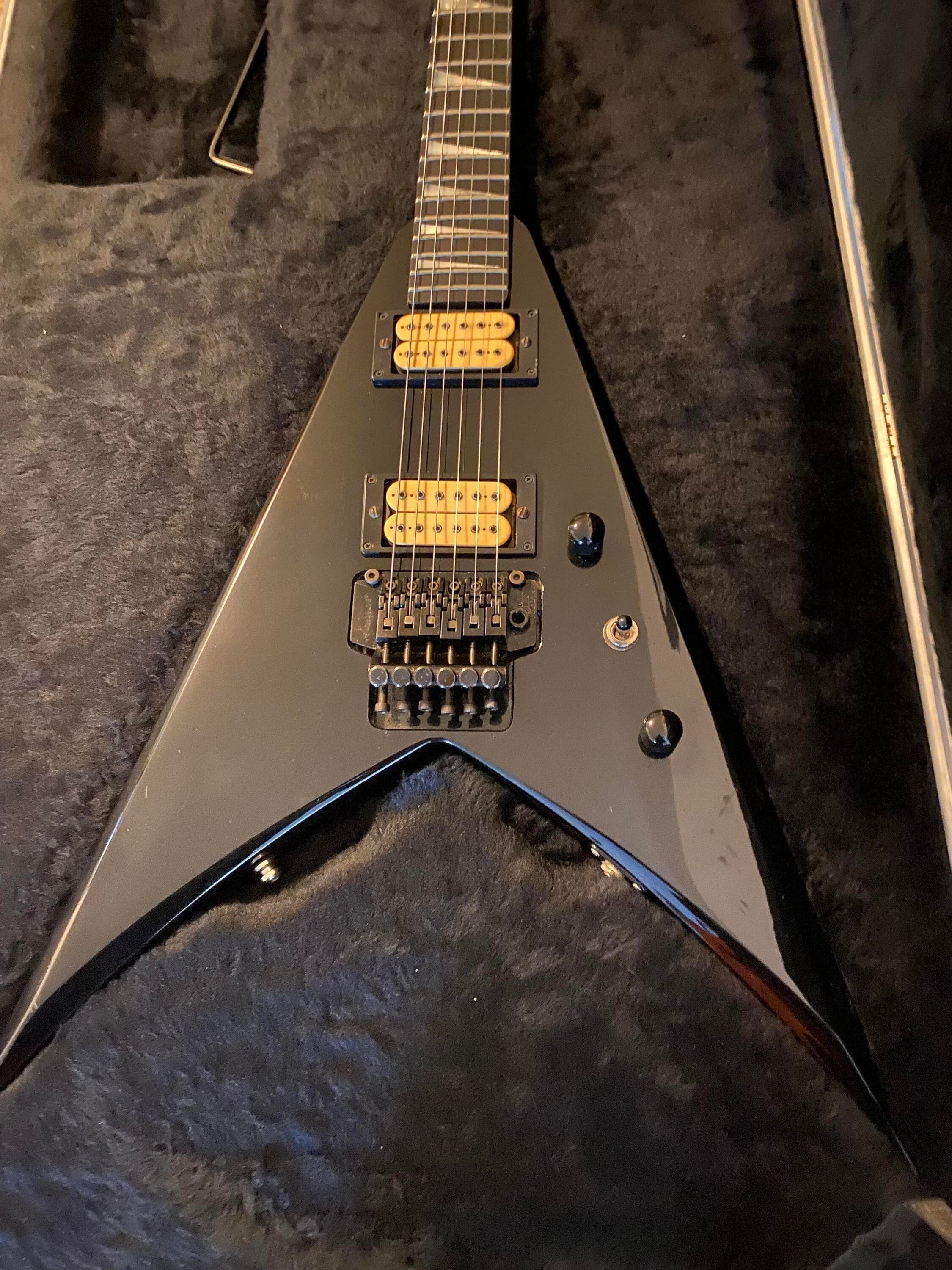 Jackson stars king v エレキギター　美品 Jackson Stars JPKV-185 Red King V Made in Japan Electric