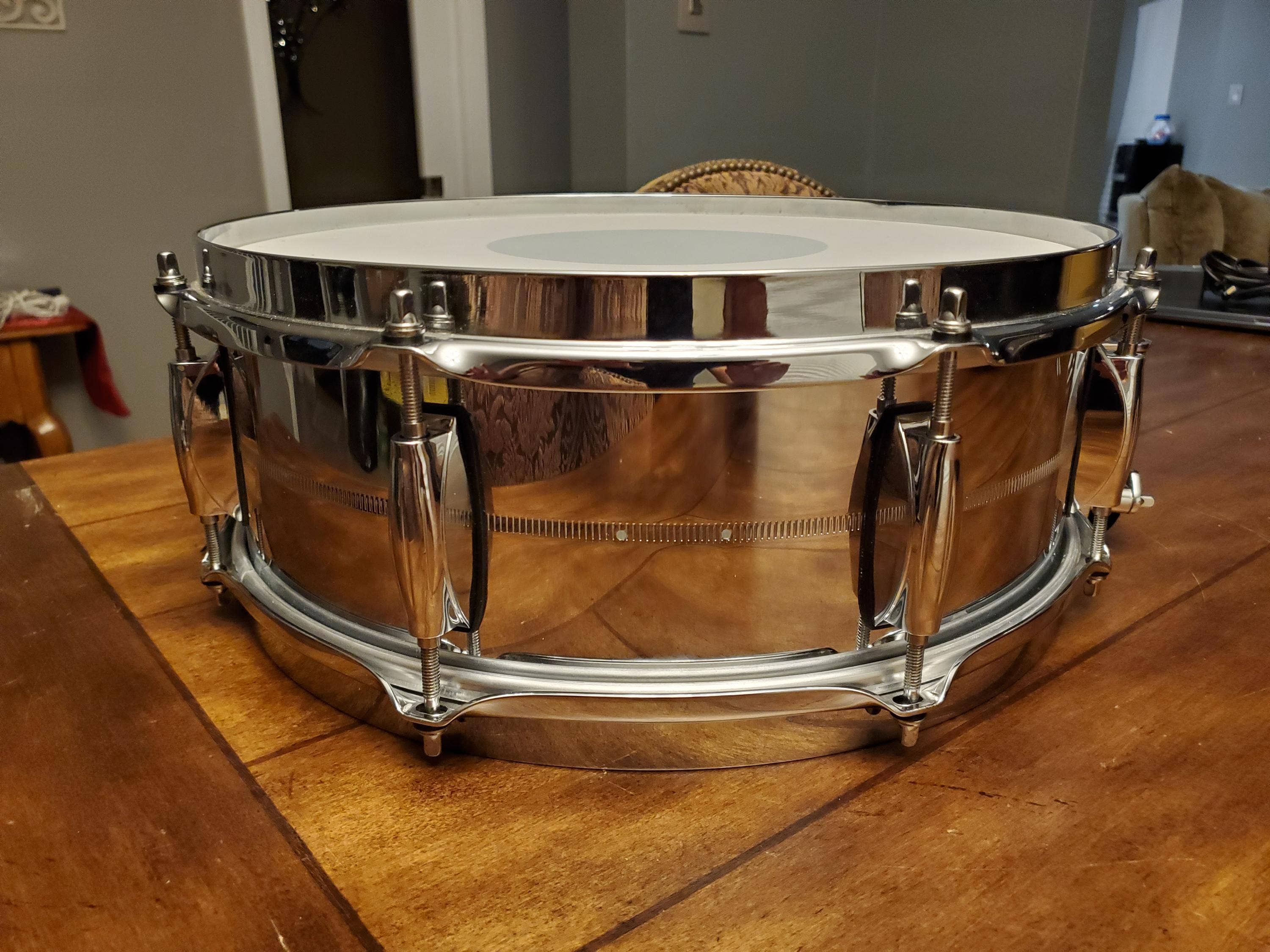 Used Gretsch Drums Gretsch Limited Edition New Classic Chrome over