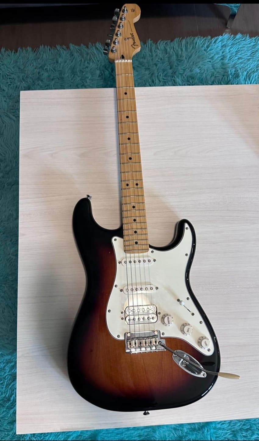 Player II Stratocaster HSS Electric Guitar - 3-color Sunburst