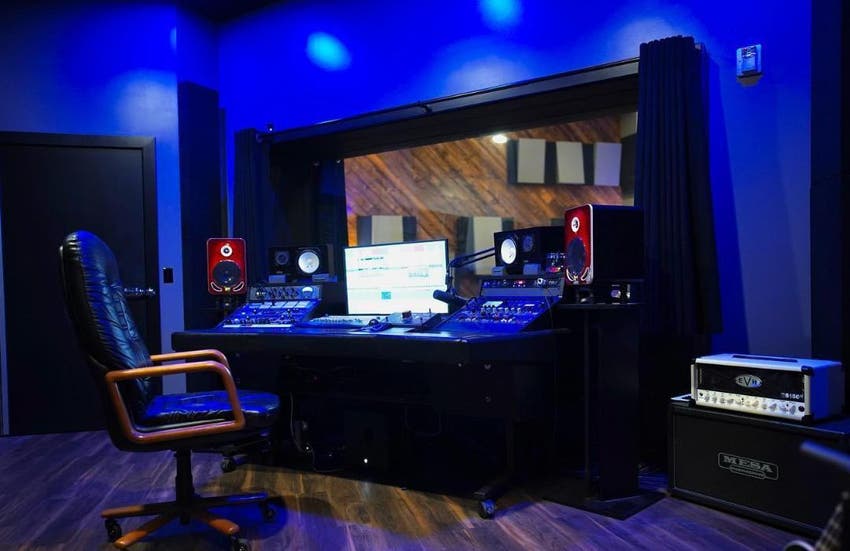 Used Argosy Dual15 Studio Workstation Desk Sweetwater's Gear Exchange