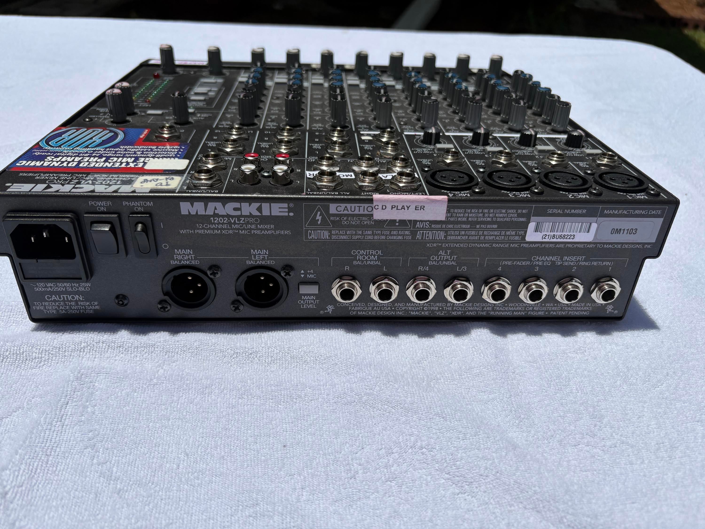 Used Mackie 1202 - VLZ Pro 12 - Sweetwater's Gear Exchange