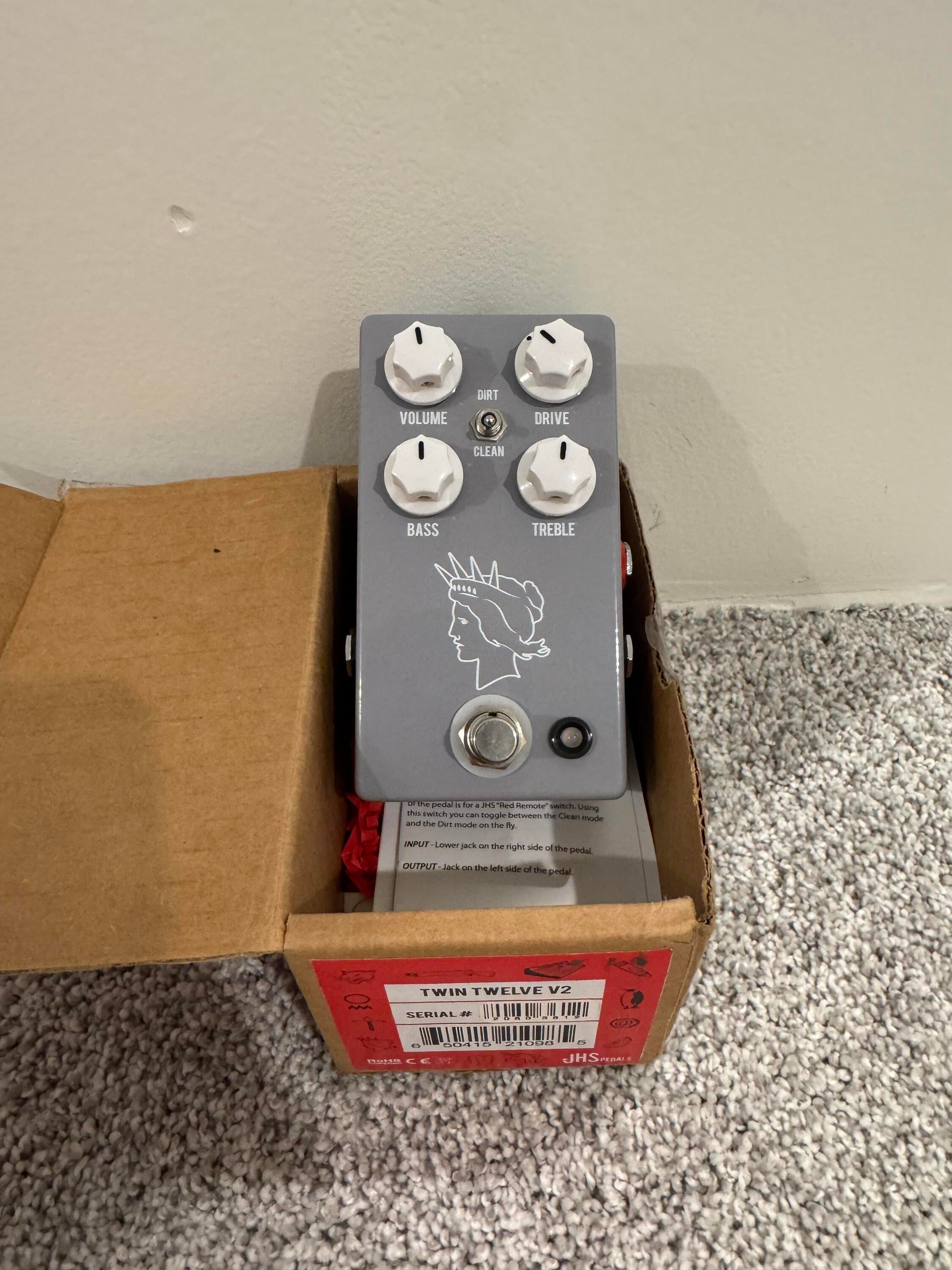 Used JHS Twin Twelve V2 Overdrive - Sweetwater's Gear Exchange