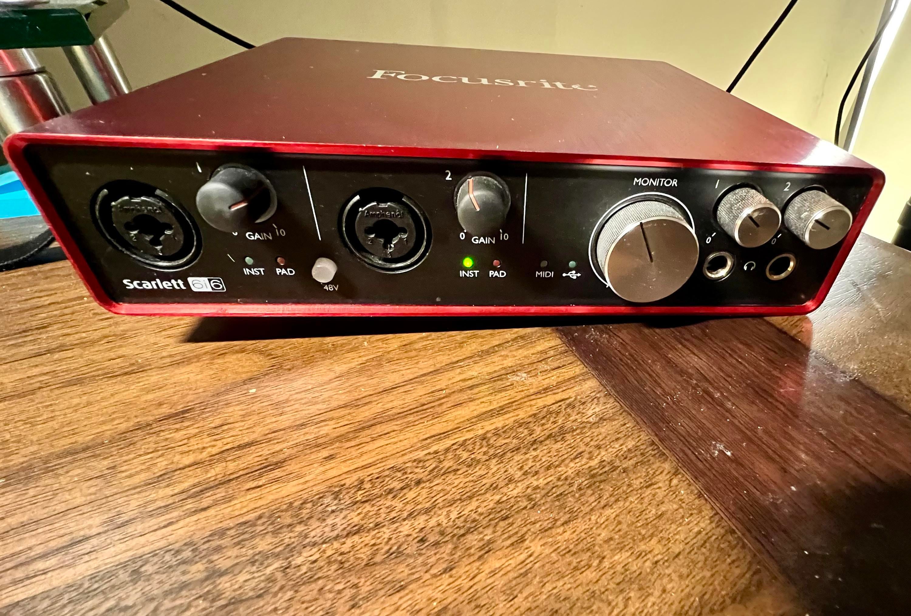 Used Focusrite Scarlett 6i6 2nd Gen