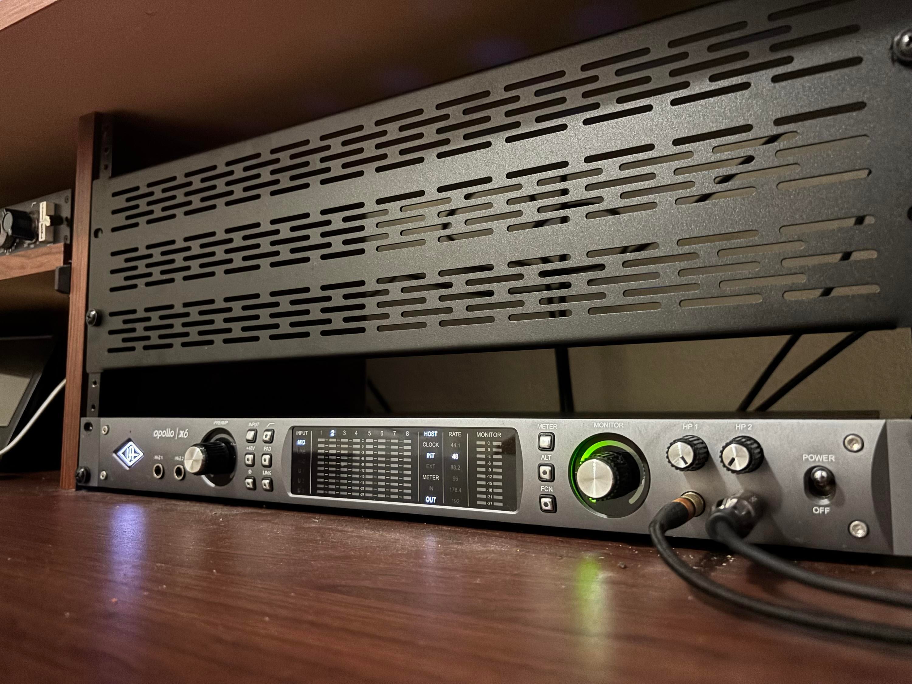 Used Universal Audio Apollo x6 - Sweetwater's Gear Exchange