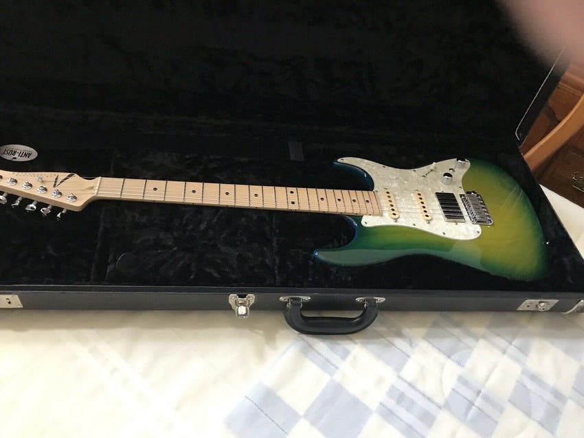 Used Tom Anderson classic guitar Sweetwater's Gear Exchange