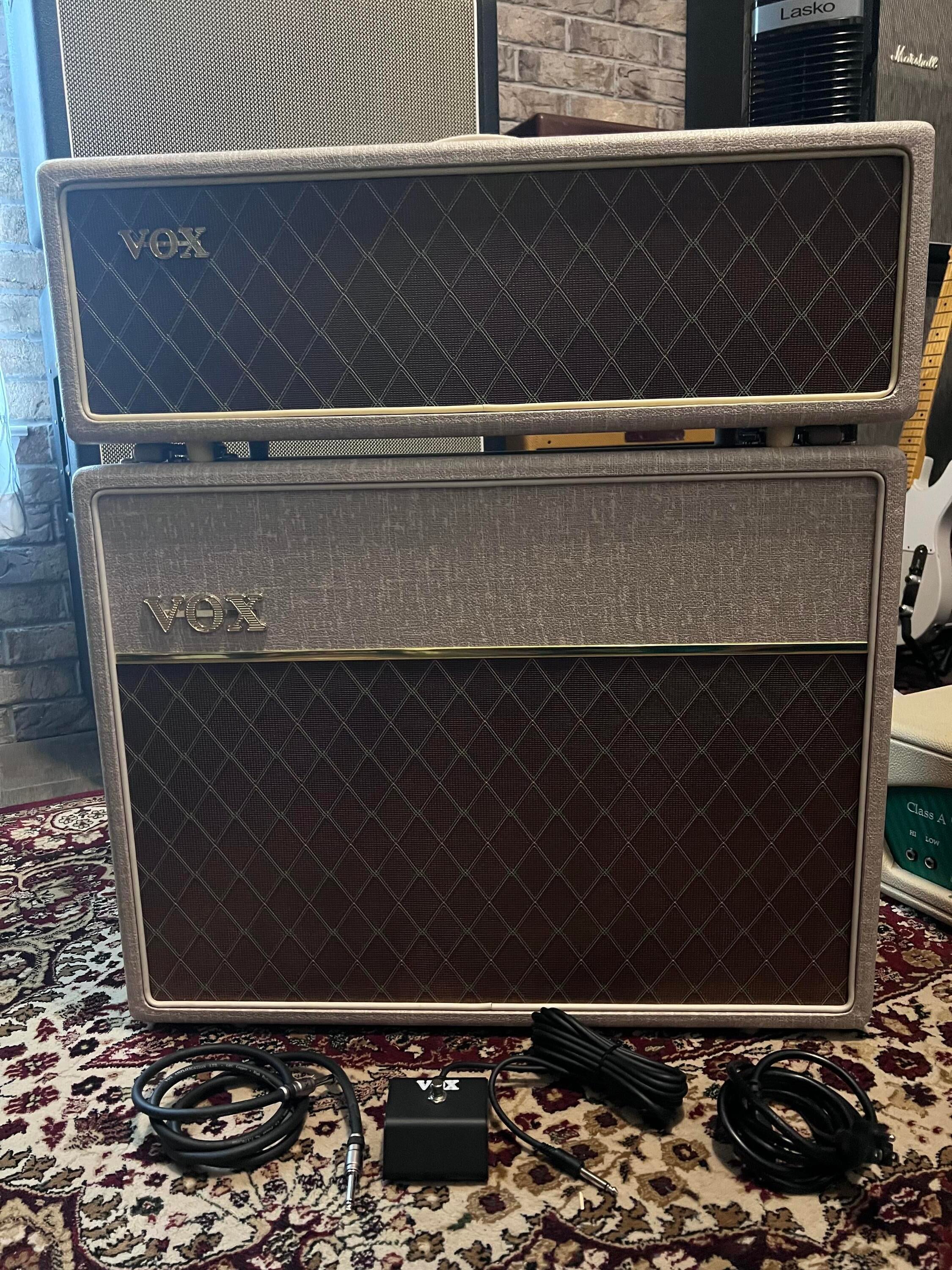 Used Vox AC30HWH & V212HWX Stack - - Sweetwater's Gear Exchange