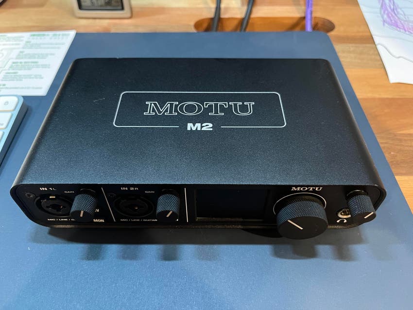 MOTU M2 audio interface (condition : USB cable missing), PC