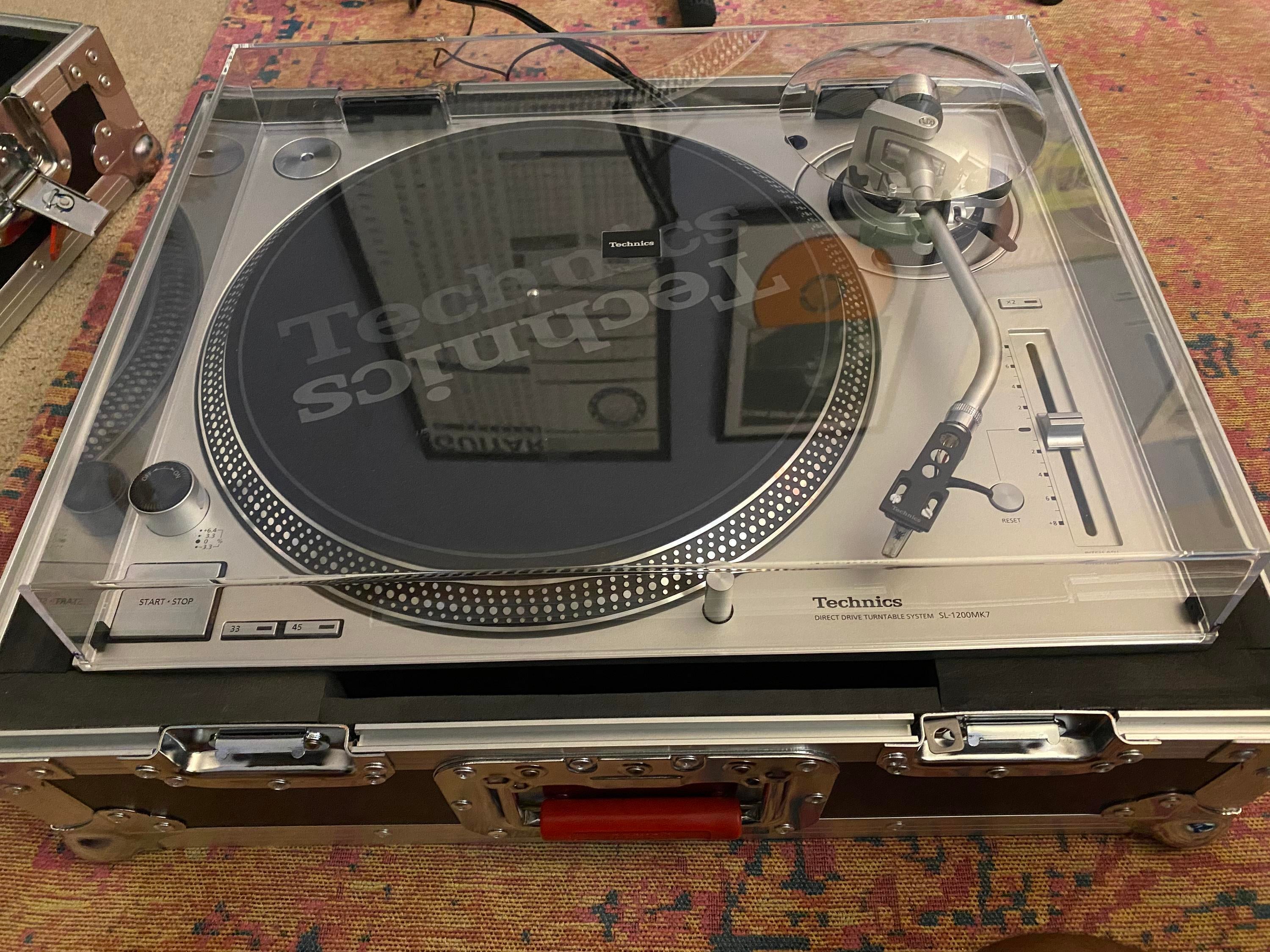 Used Technics SL-1200MK7-S Direct Drive Professional Turntable - Silver