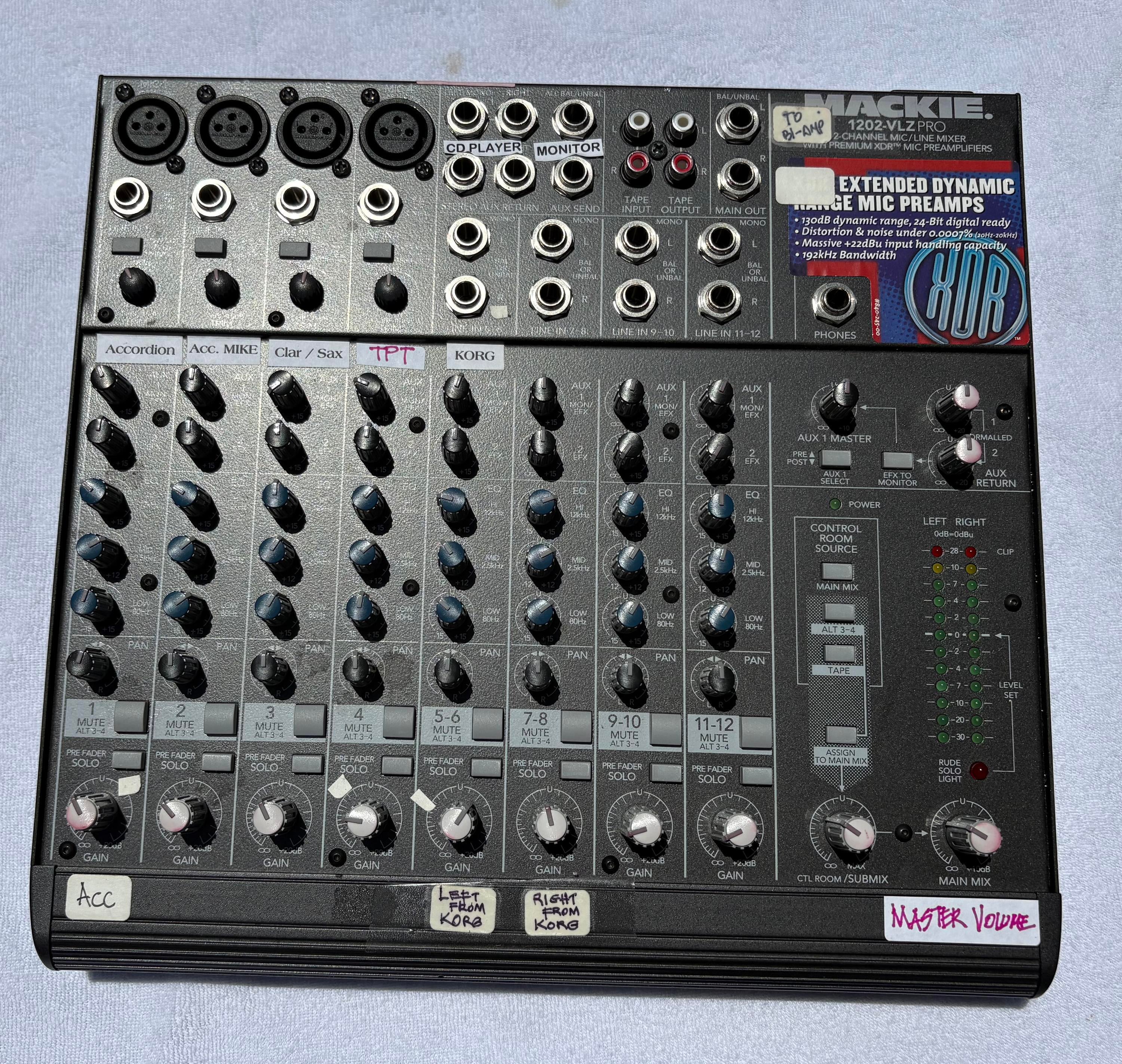 【フィさま専用】Mackie 1202-VLZ PRO　ミキサー Used Mackie 1202-VLZ PRO MIXER Mixing Console