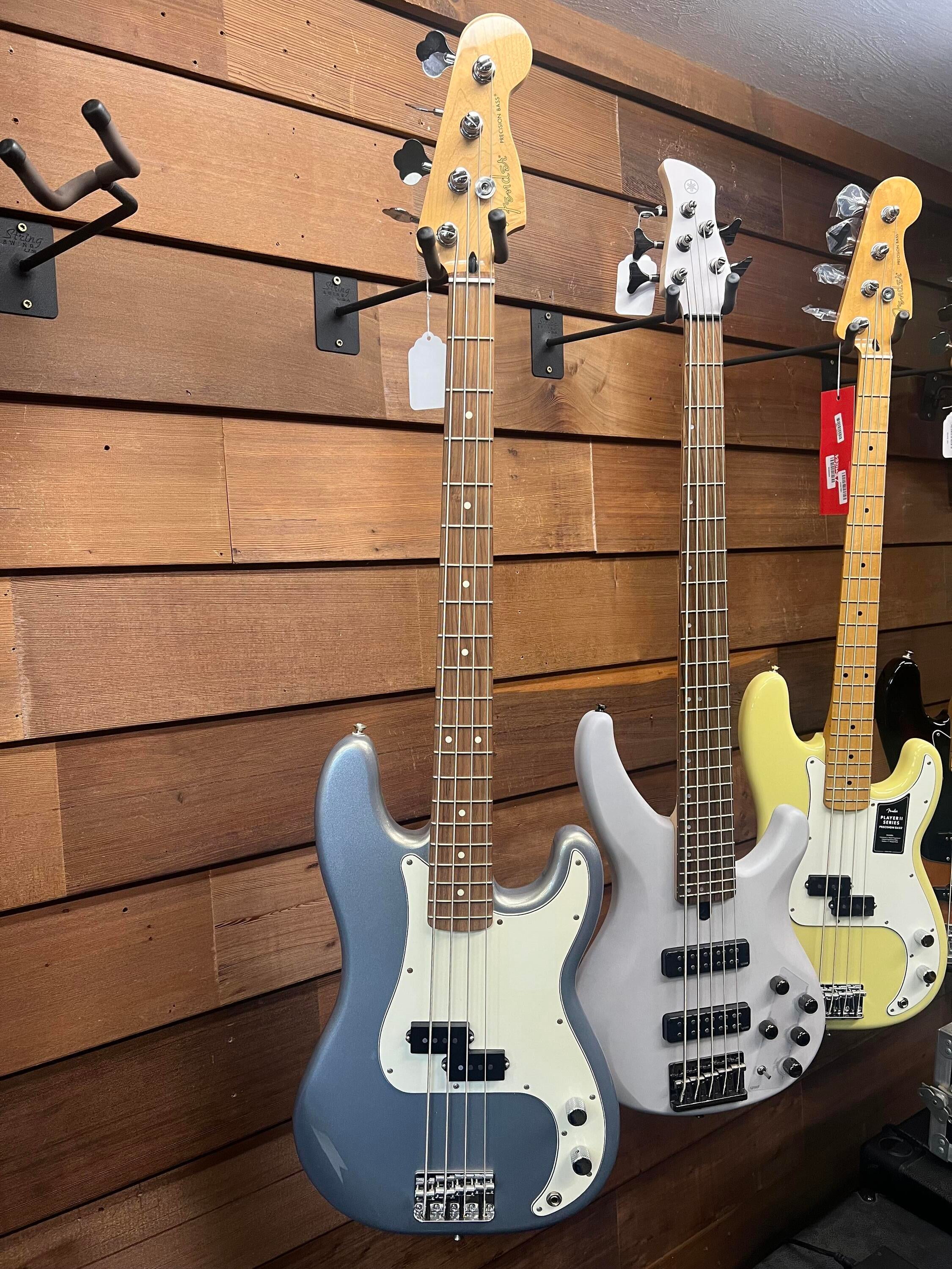 Used Fender Player P Bass Silver - Sweetwater's Gear Exchange