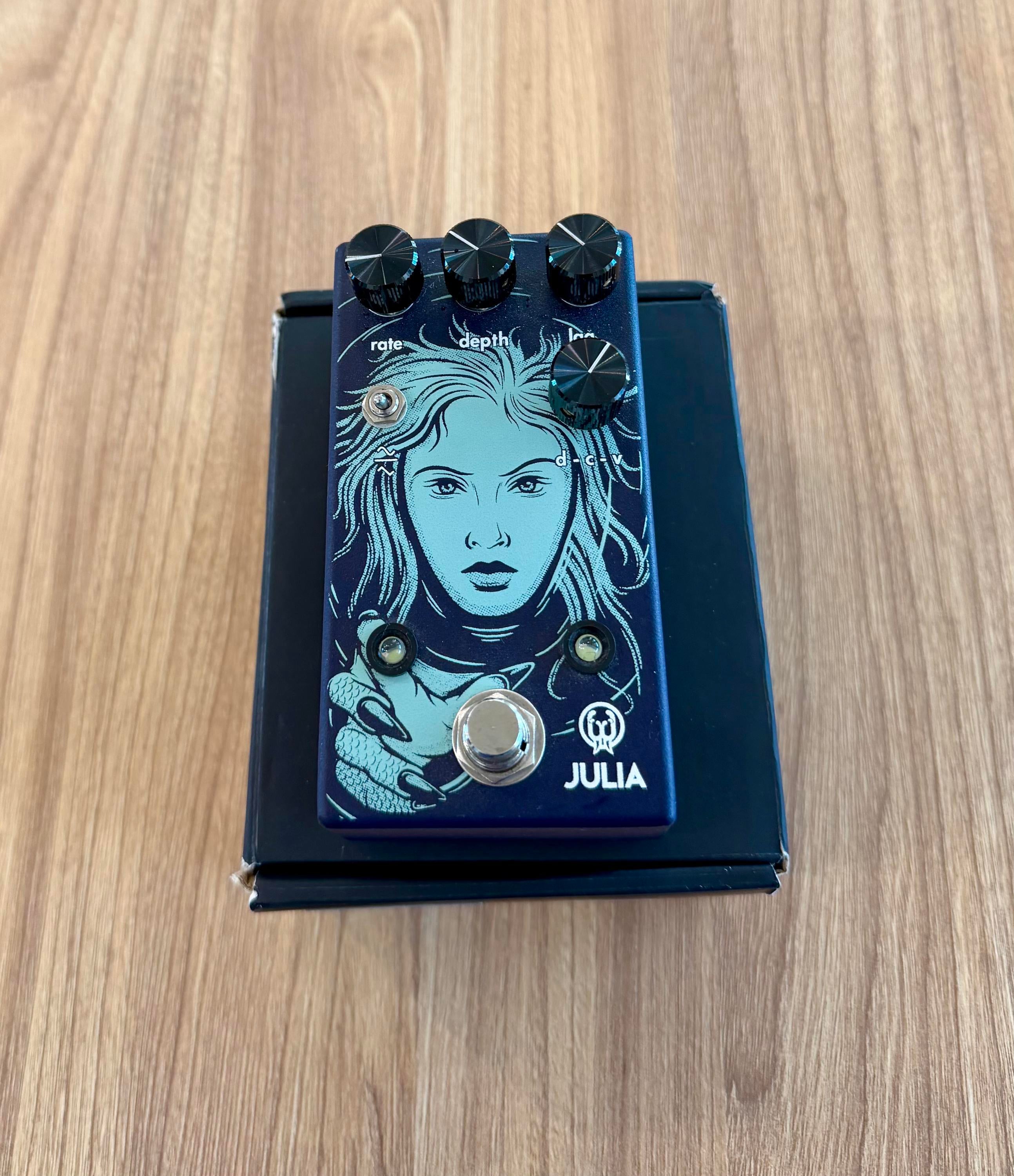 Used Walrus Audio Julia V2 Analog - Sweetwater's Gear Exchange