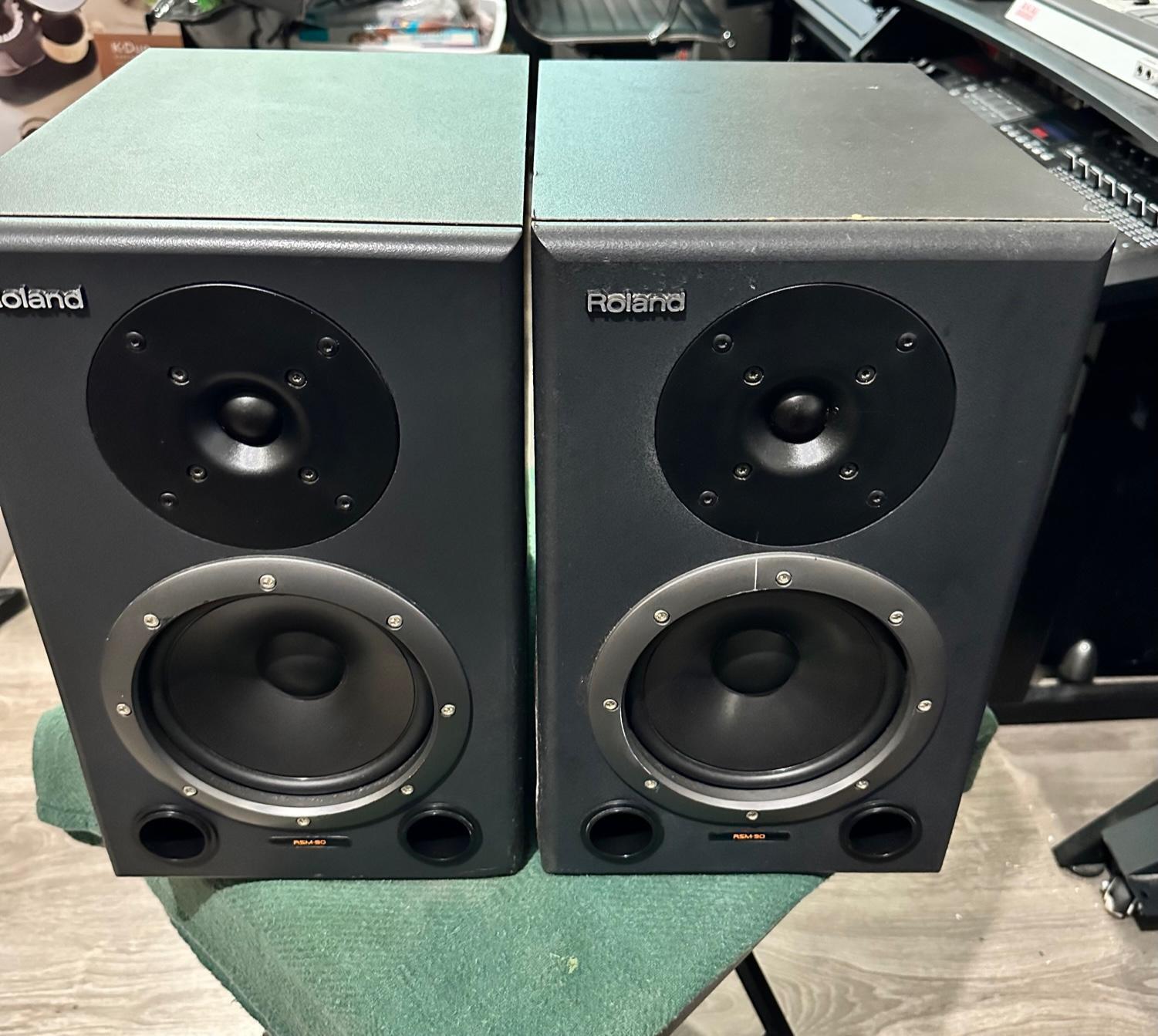 Edirol studio hot sale monitors