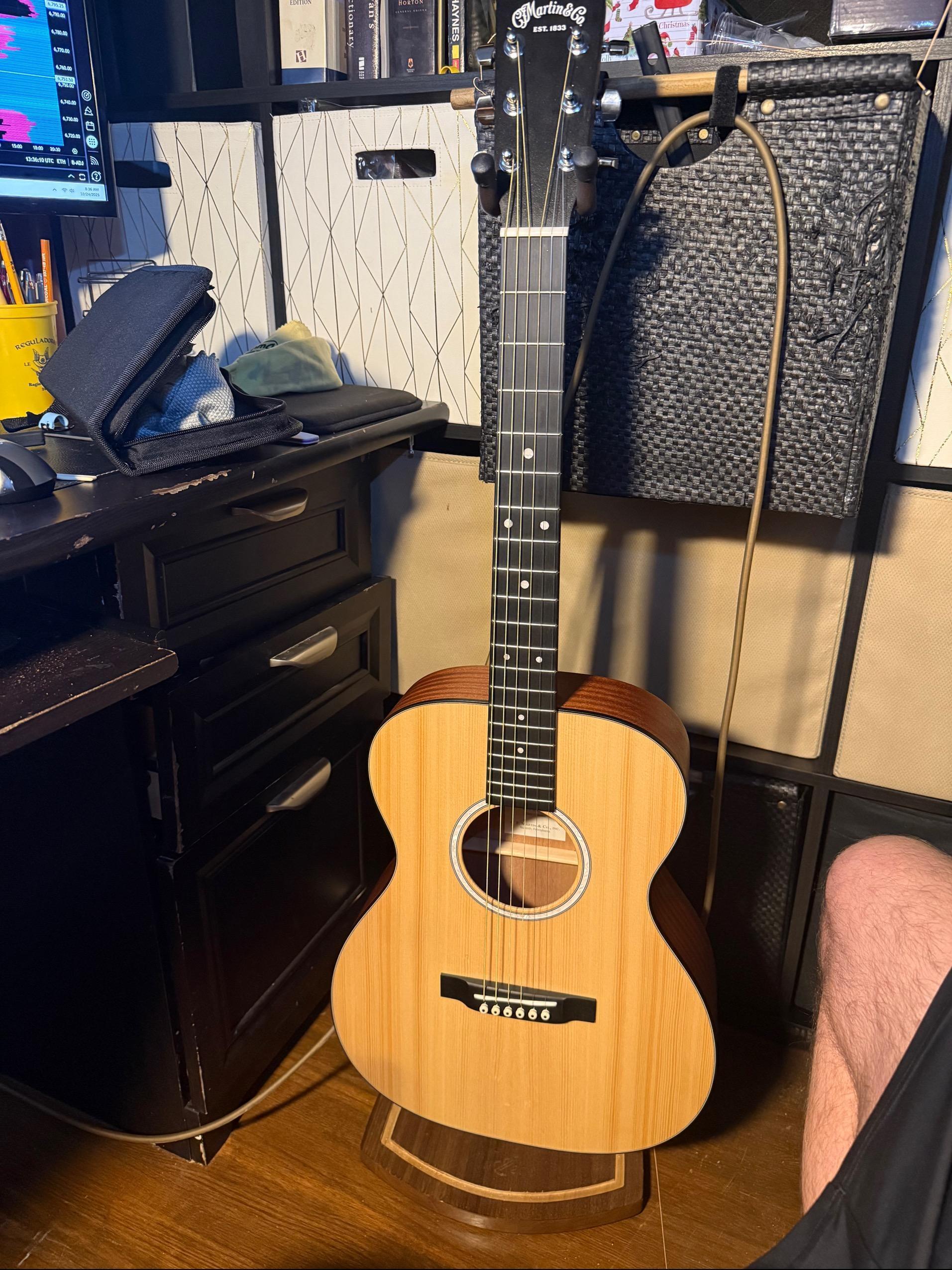 Used Martin 000Jr-10 Acoustic - Sweetwater's Gear Exchange