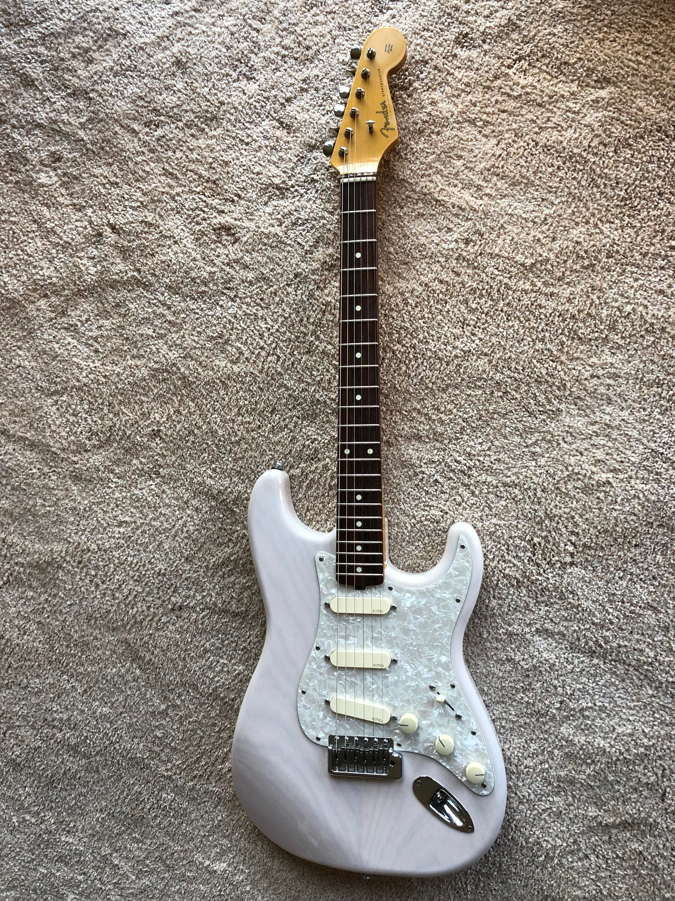 Used Fender Stratocaster Crafted in Japan 1998 with EMG David