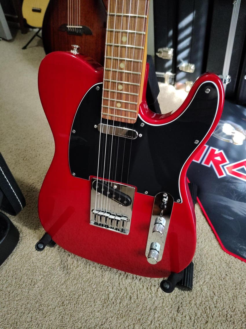 2024 Fender Limited Edition Player Plus Telecaster transparent crimson red