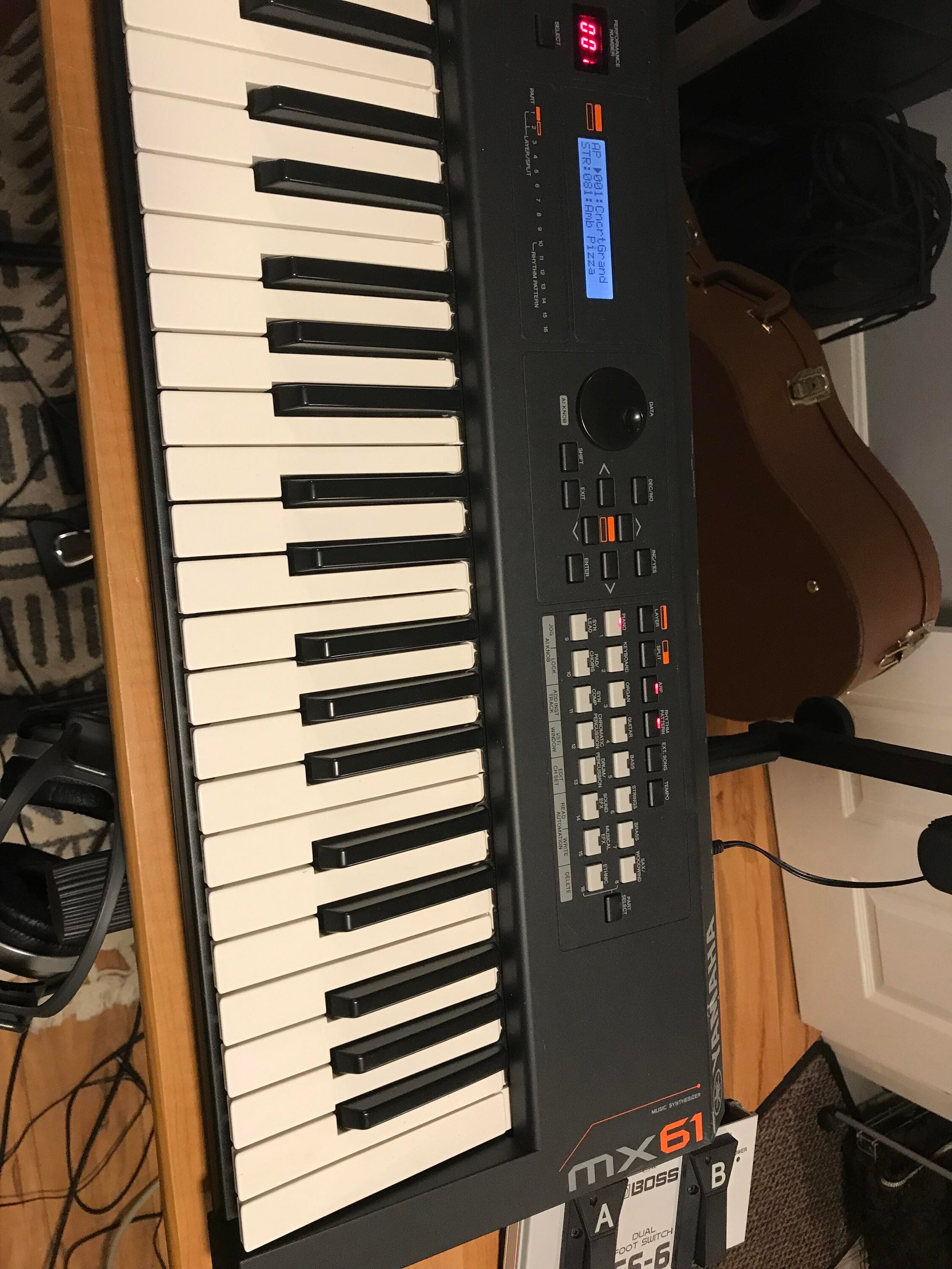 used yamaha mx61