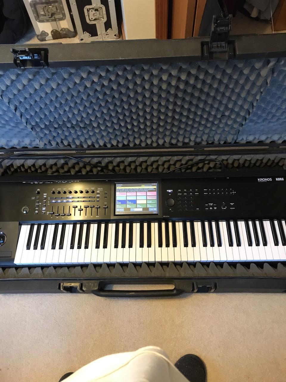 Used Korg Kronos 2-73 - Sweetwater's Gear Exchange