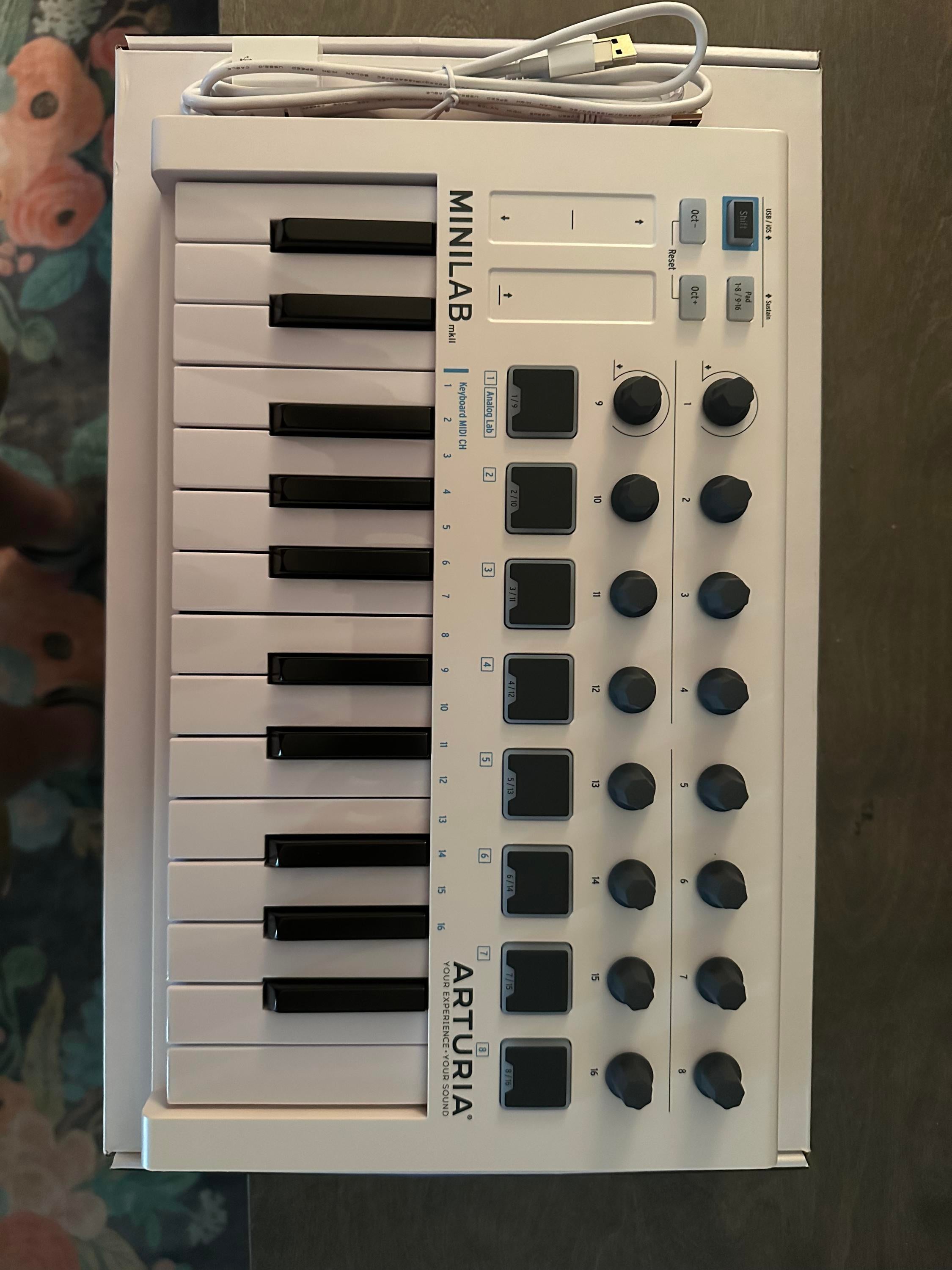 Used Arturia MiniLab 2 MIDI Controller Sweetwater Gear Exchange