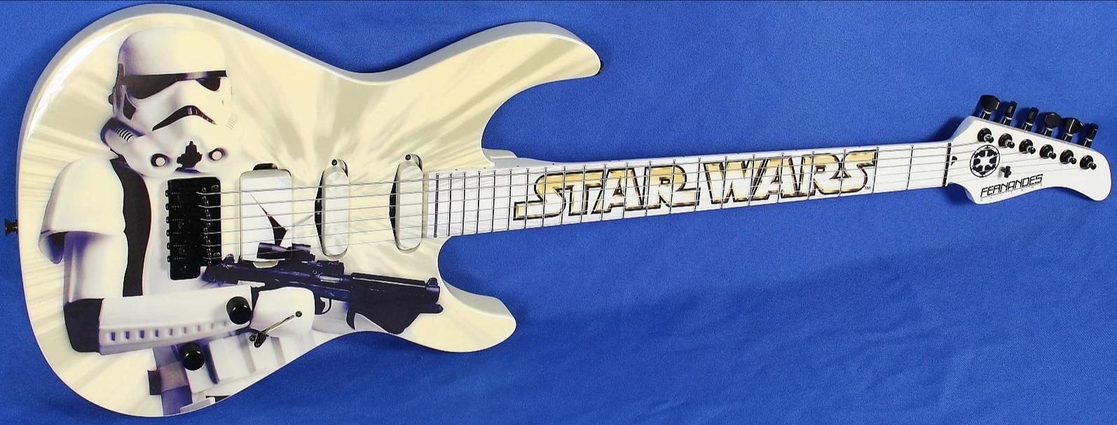 逸品　Fernandes RETROROCKET PRO サスティナー Fernandes Retrorocket Pro Electric Guitar w/ Sustainer