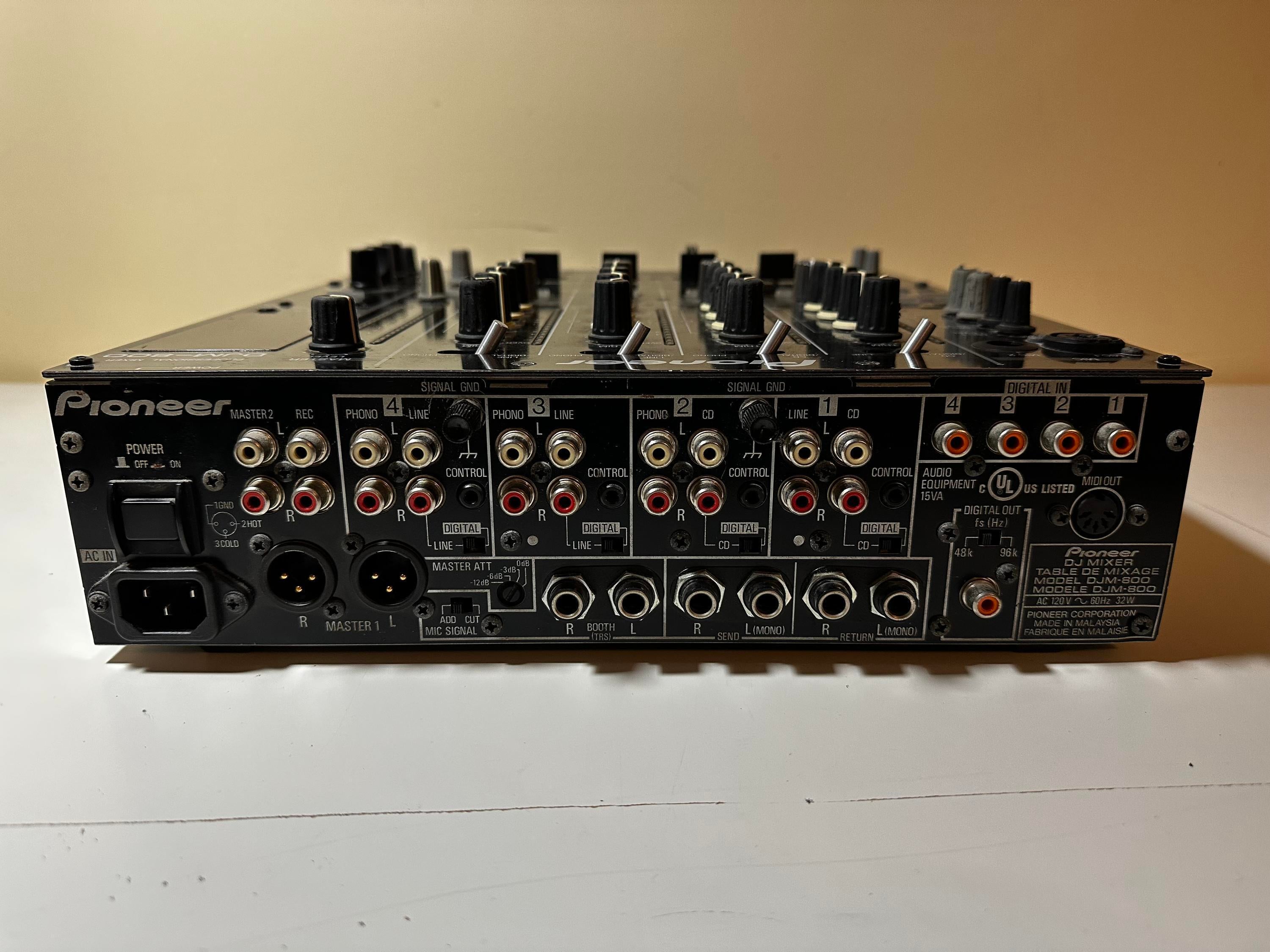 Used Pioneer DJ DJM-800 - Sweetwater's Gear Exchange