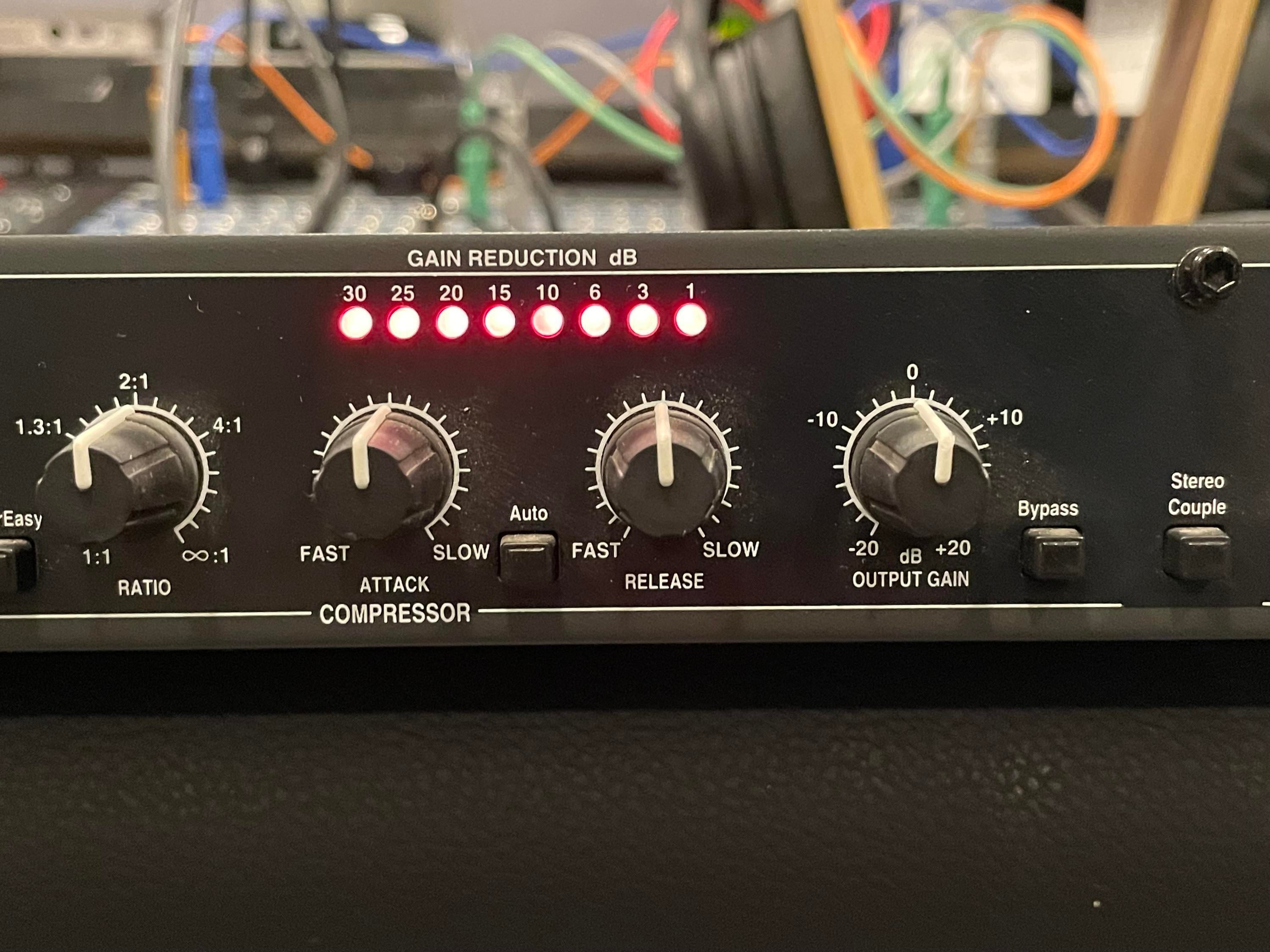 Used dbx 266XL - Sweetwater's Gear Exchange